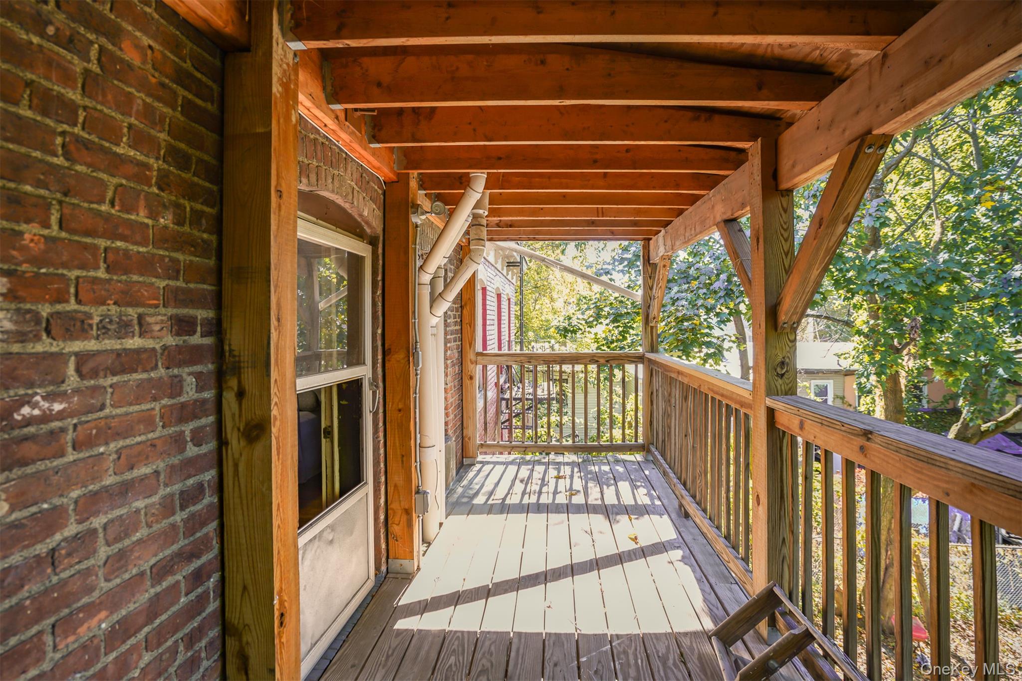 138 S Clark Street Property Photo 10
