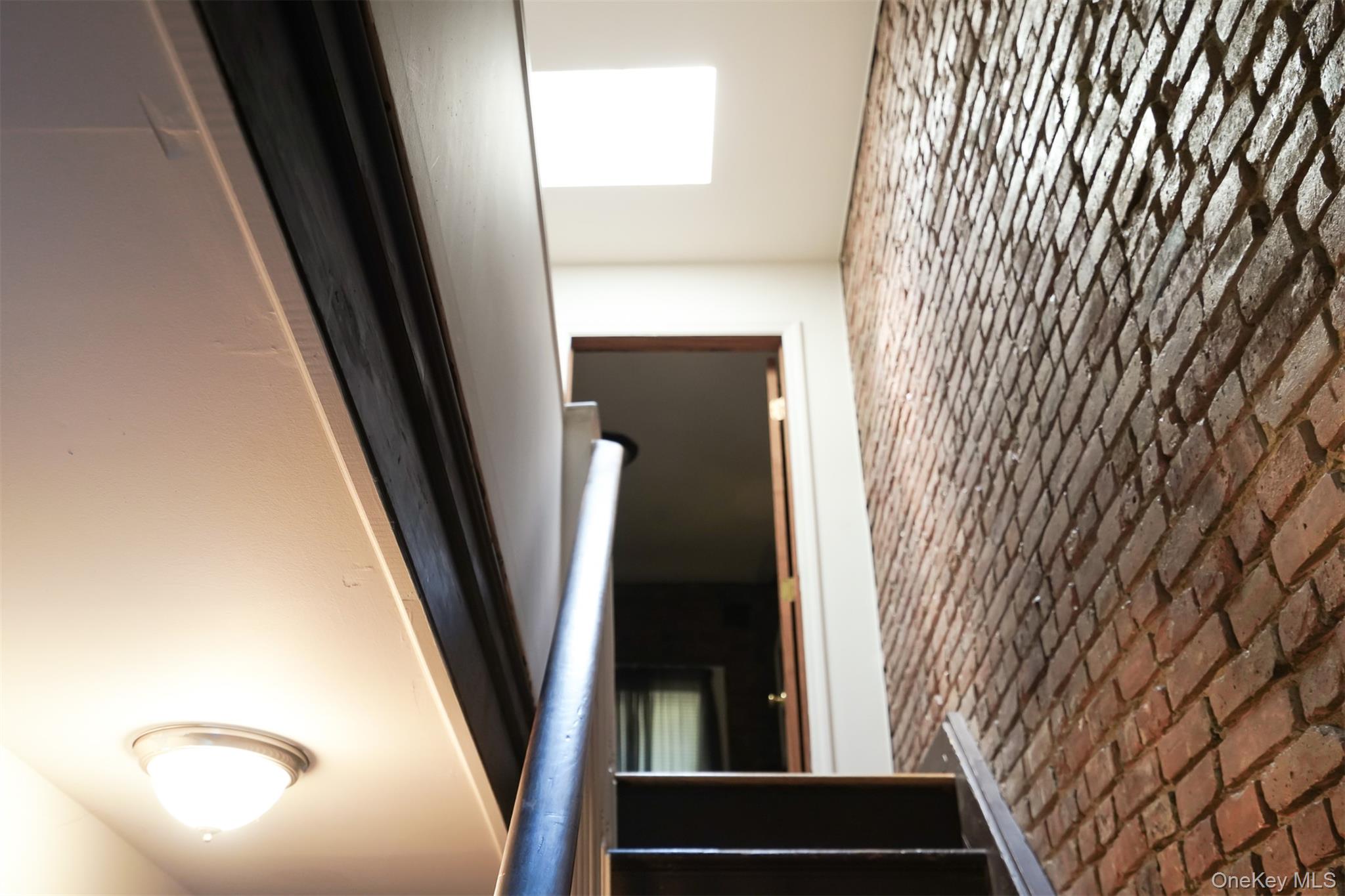 138 S Clark Street Property Photo 24