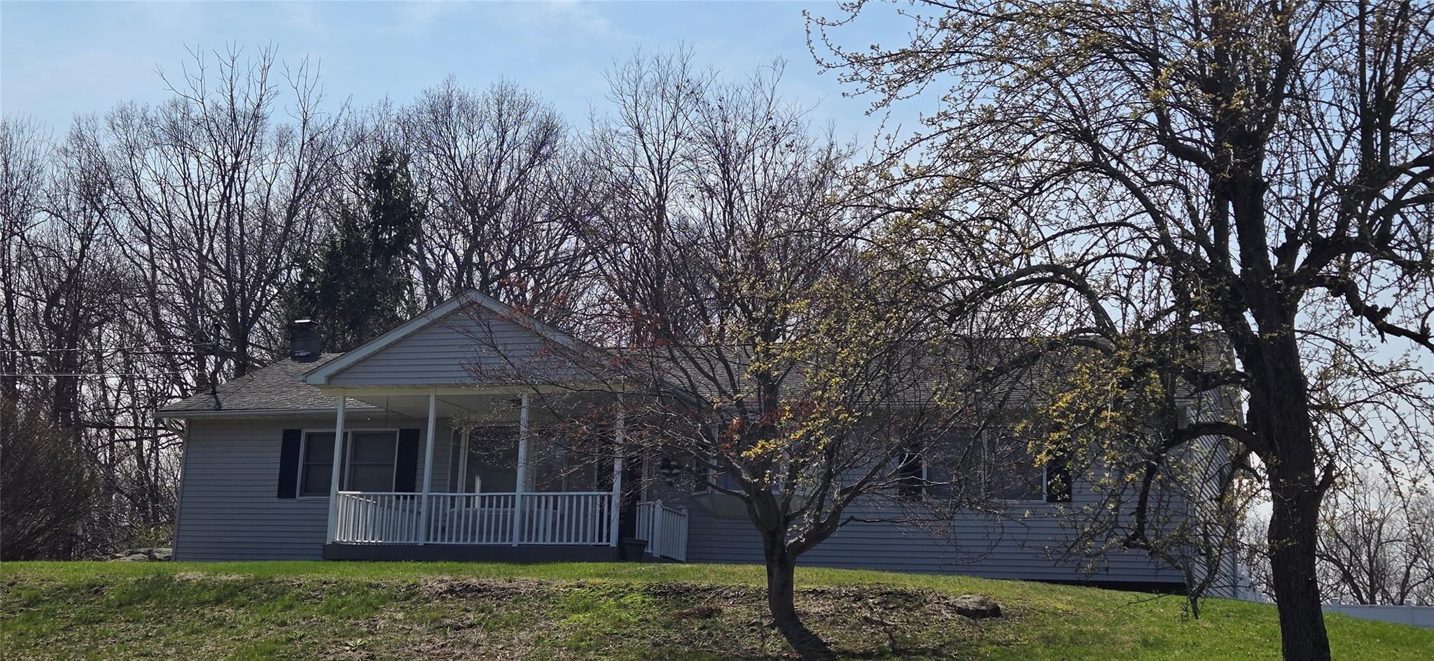 87 5th Avenue Property Photo