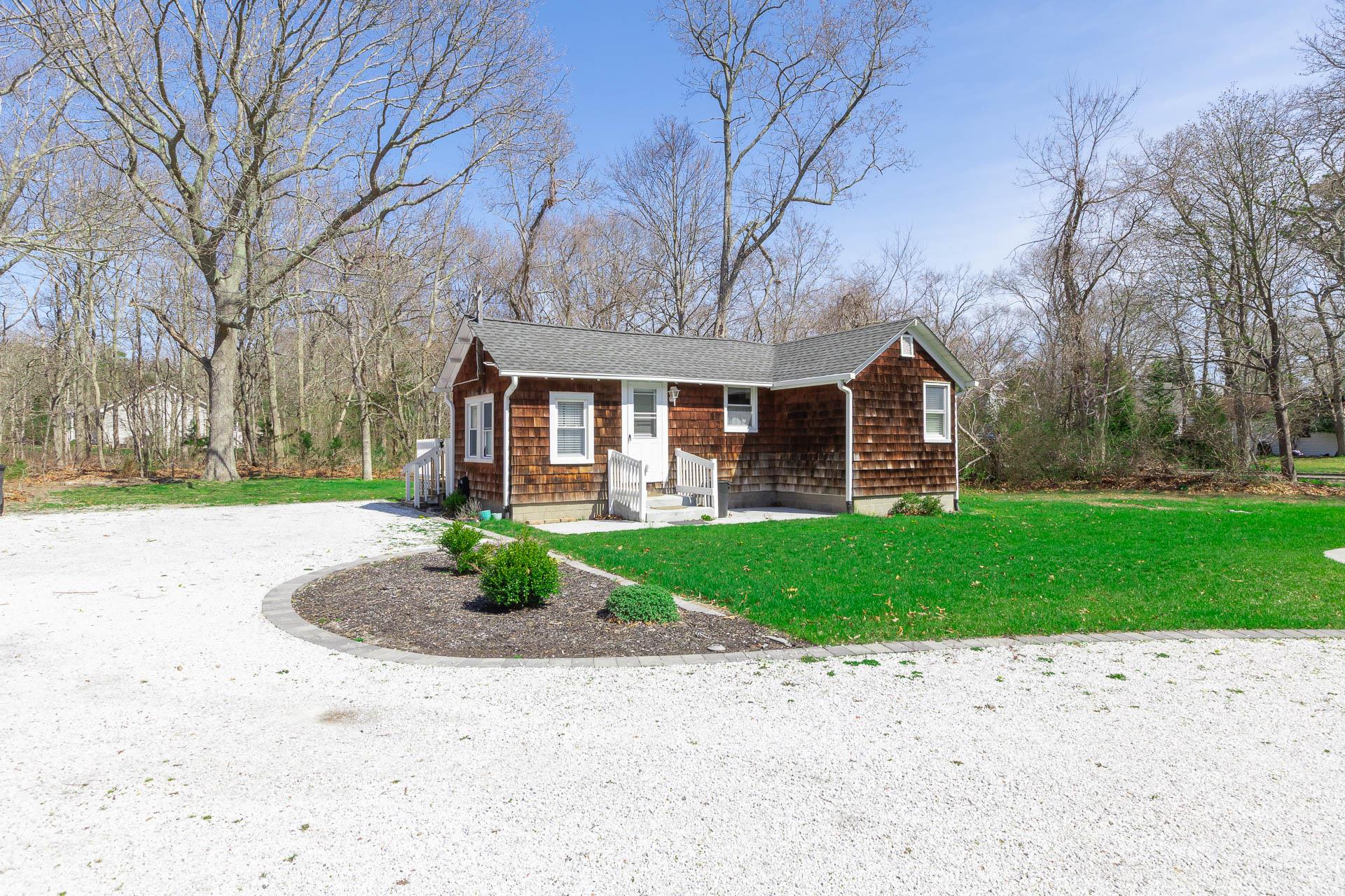 572a Montauk Highway Property Photo