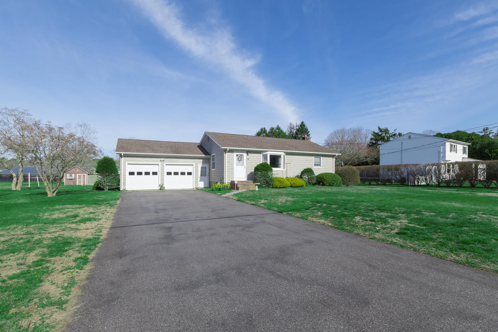 11941 Real Estate Listings Main Image