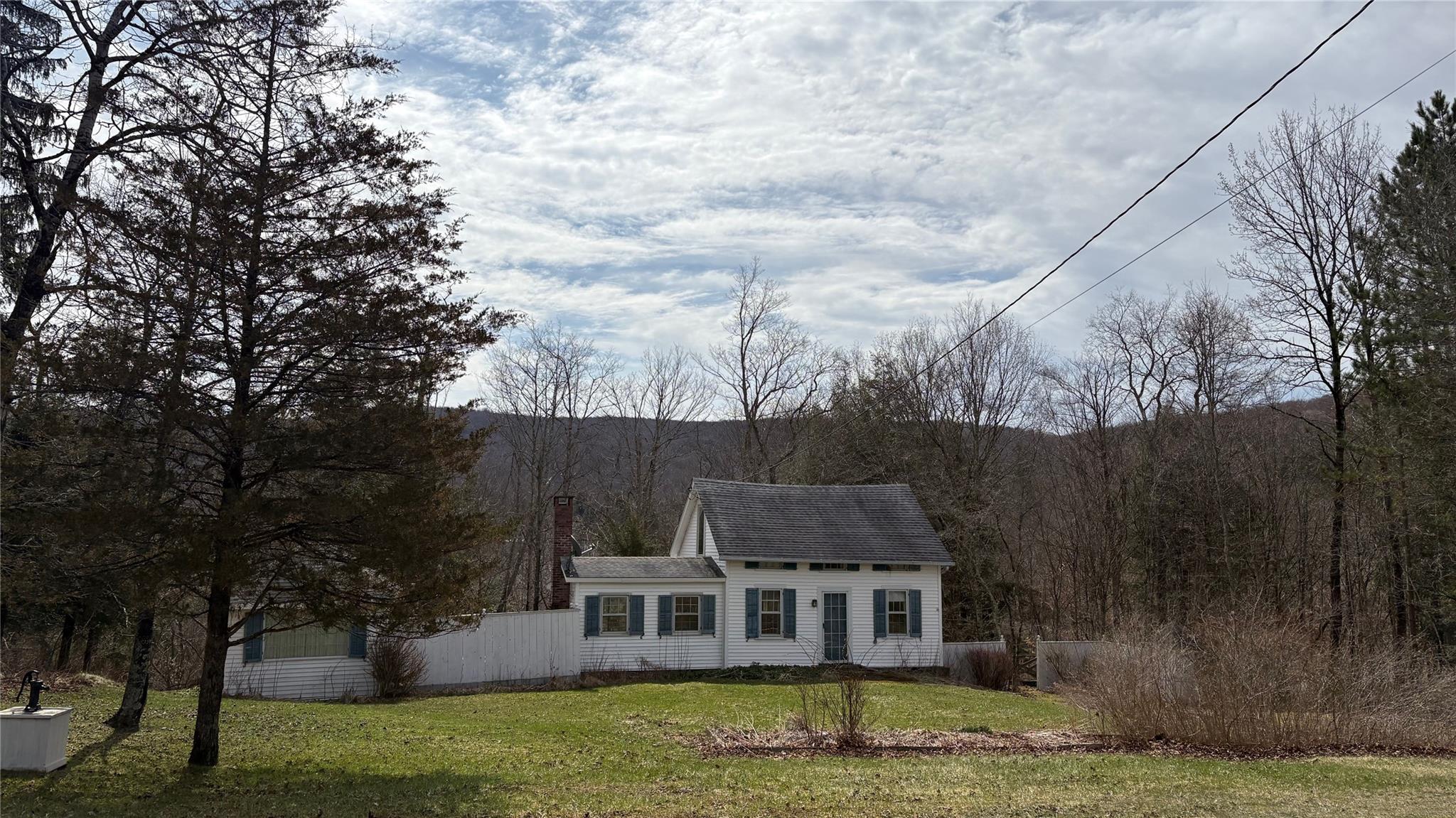 674 Debruce Road Property Photo
