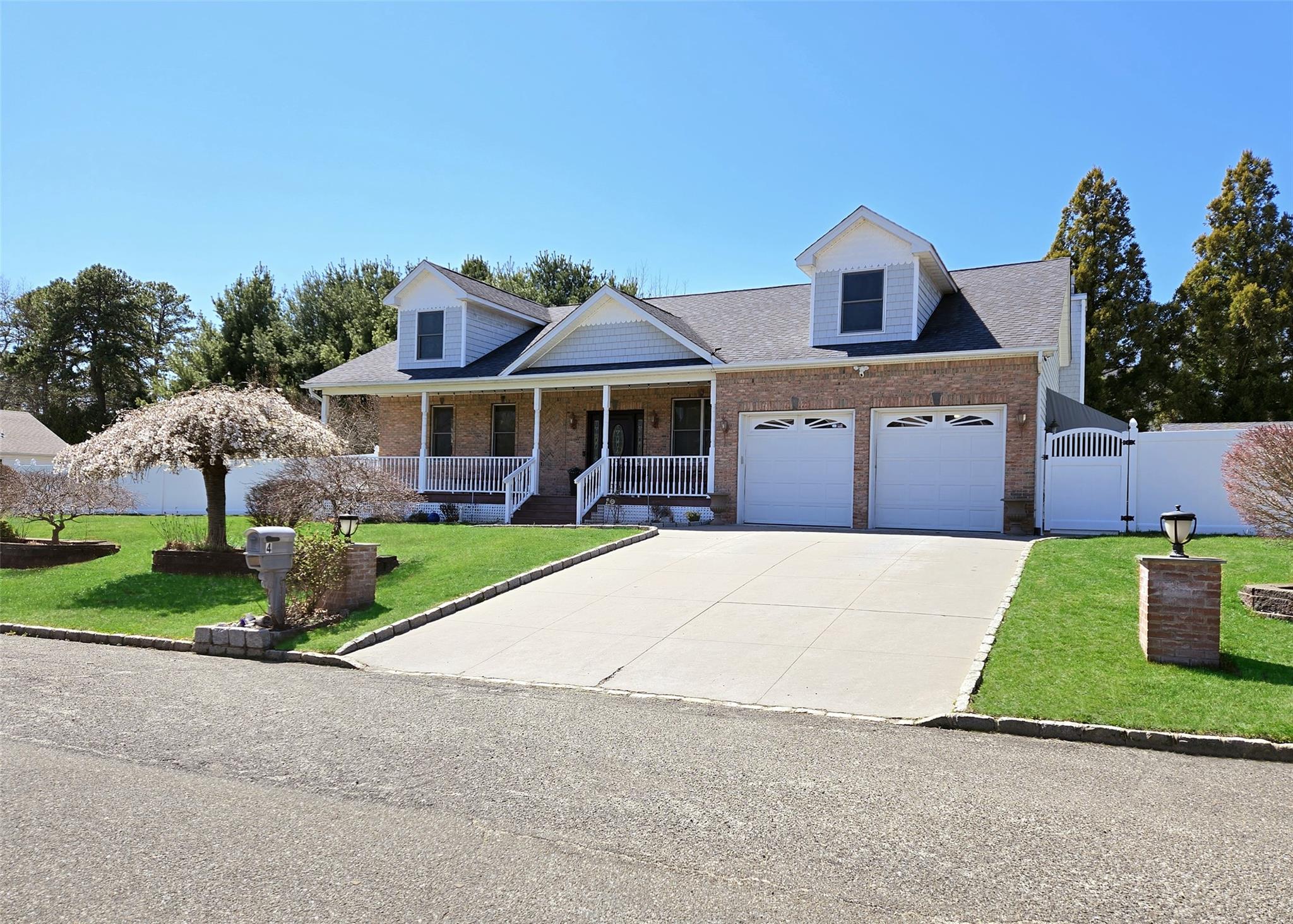 4 Martin Street Property Photo