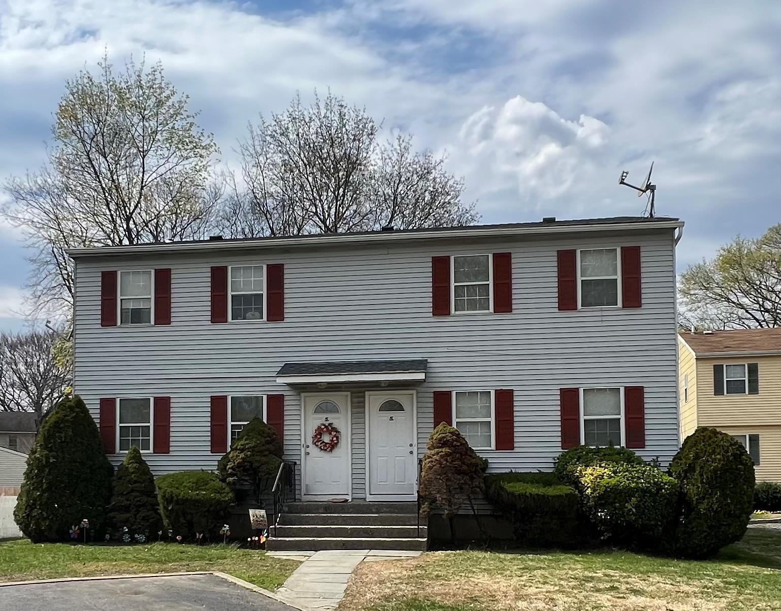 5 Park Manor Court Property Photo