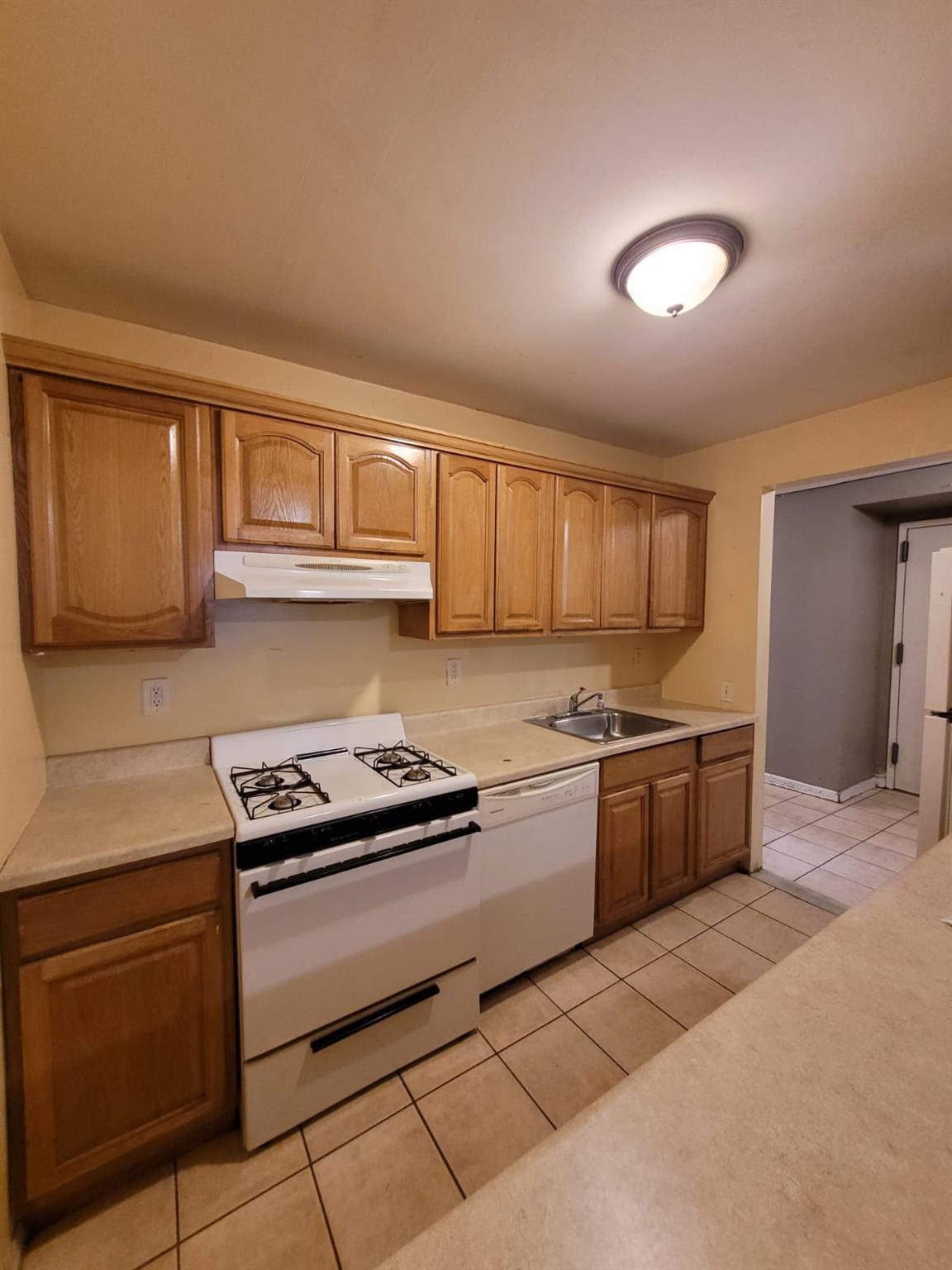 1219 Gilbert Pl Property Photo