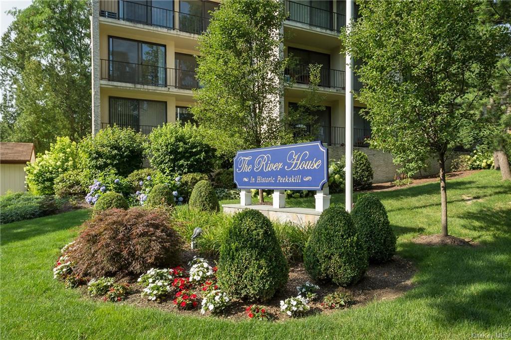 150 Overlook Ave Property Photo