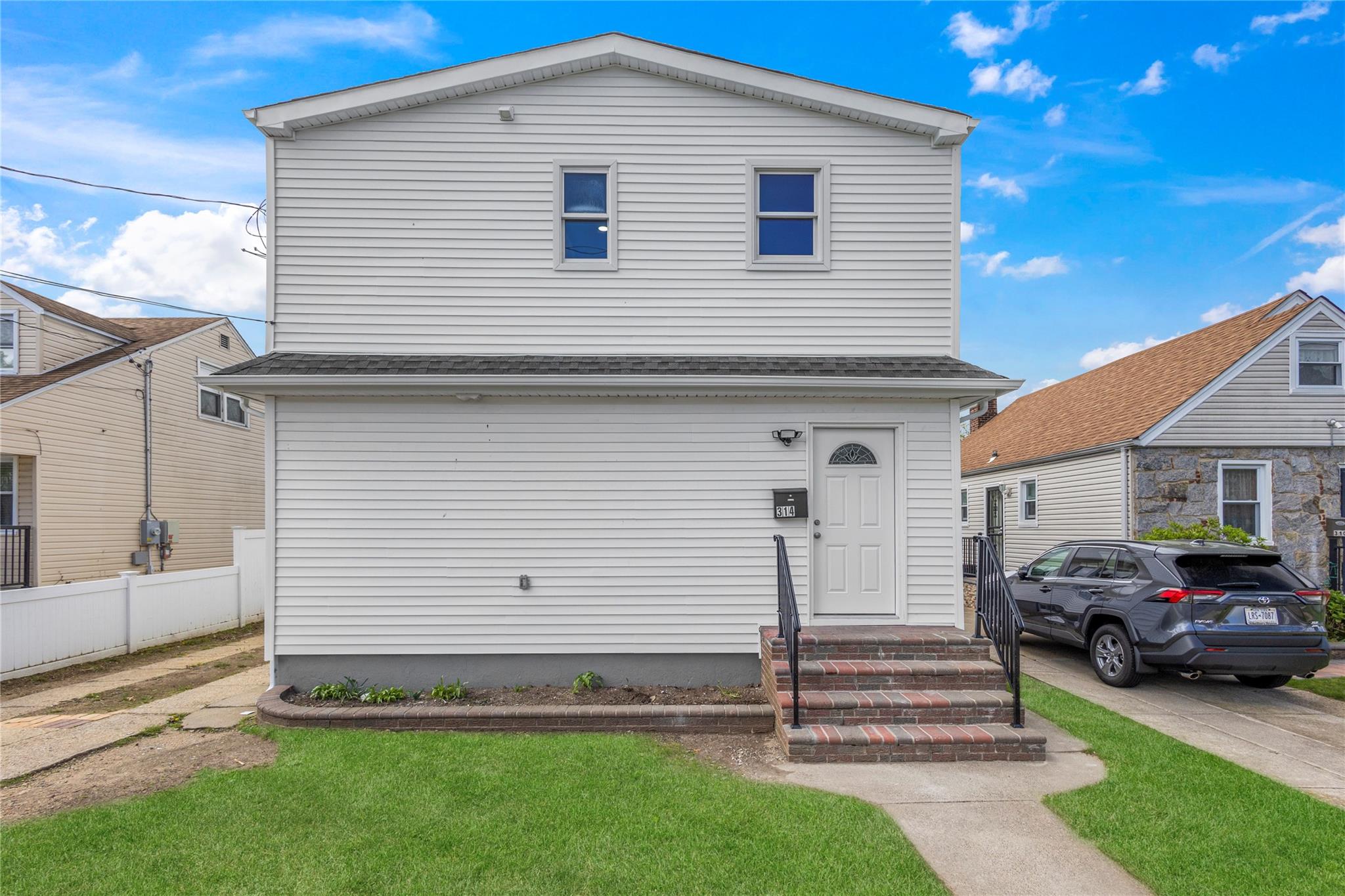 314 Greengrove Ave Property Photo