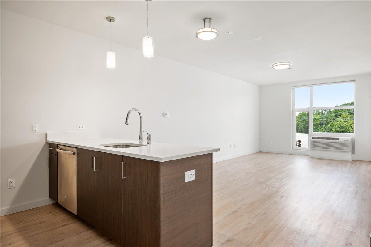 550 Halstead Avenue Property Photo