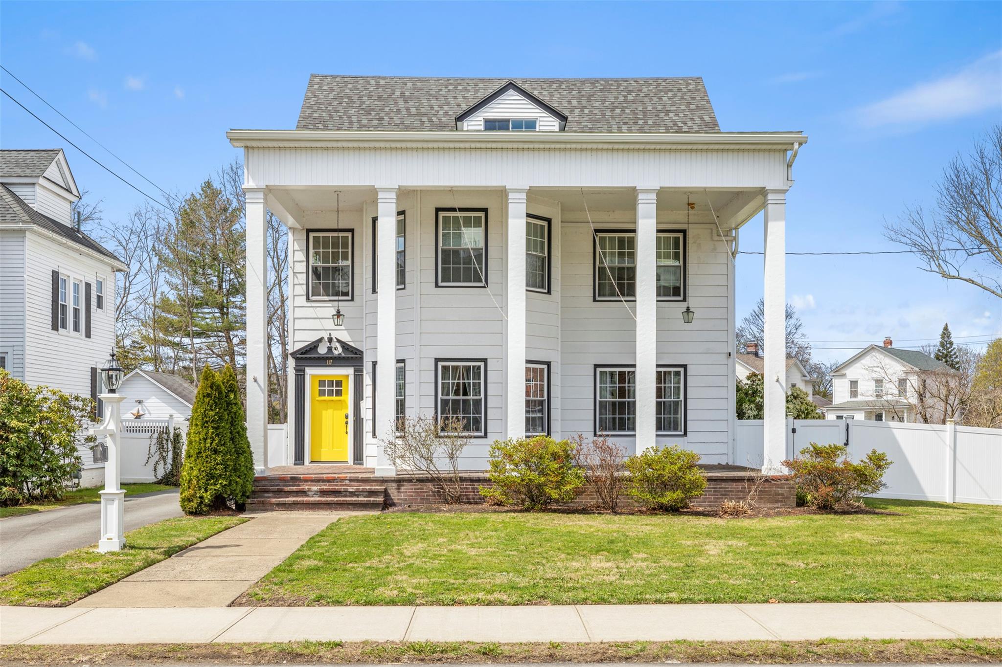 117 E Main Street Property Photo