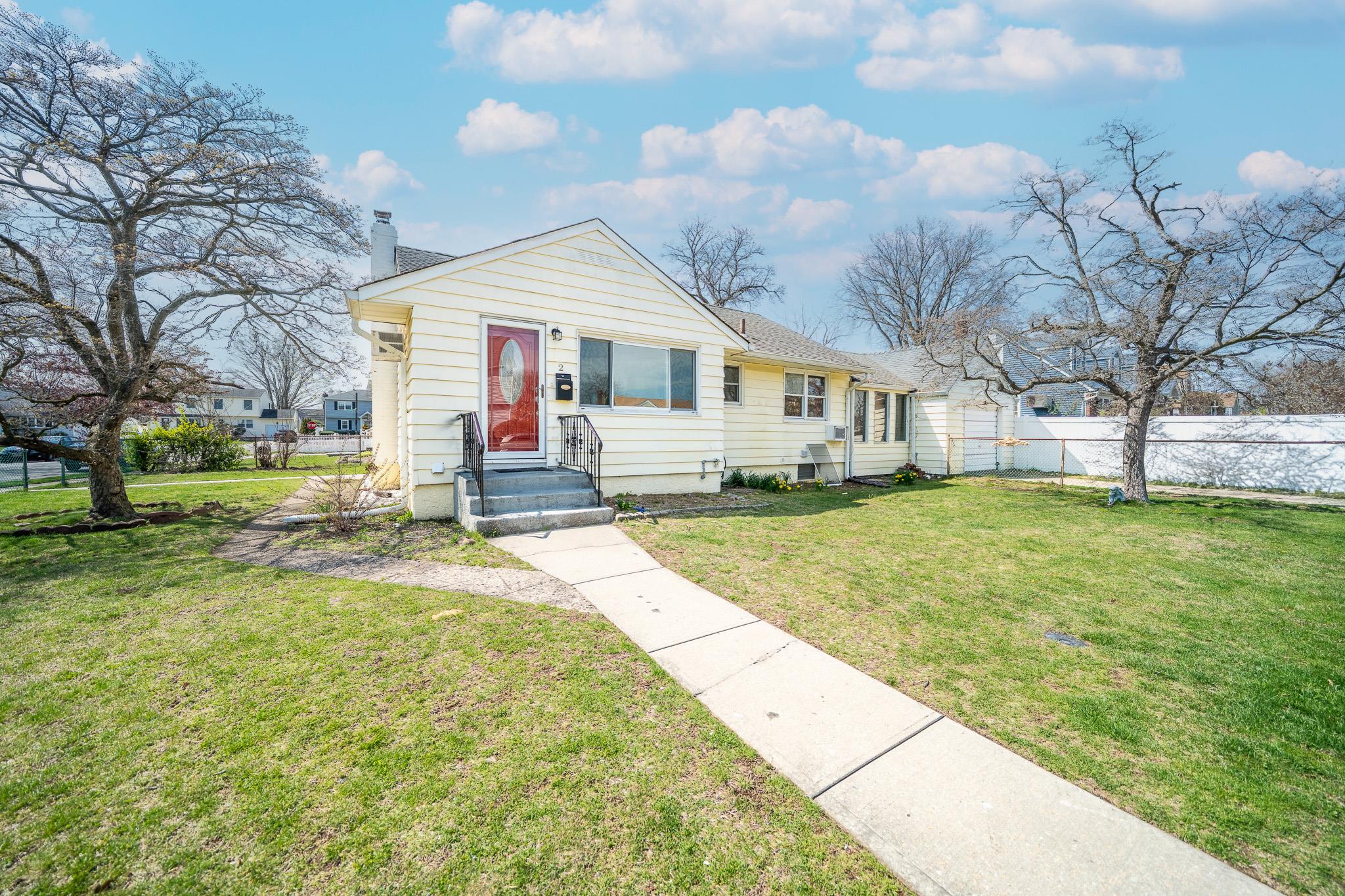 2 Ferndale Drive Property Photo