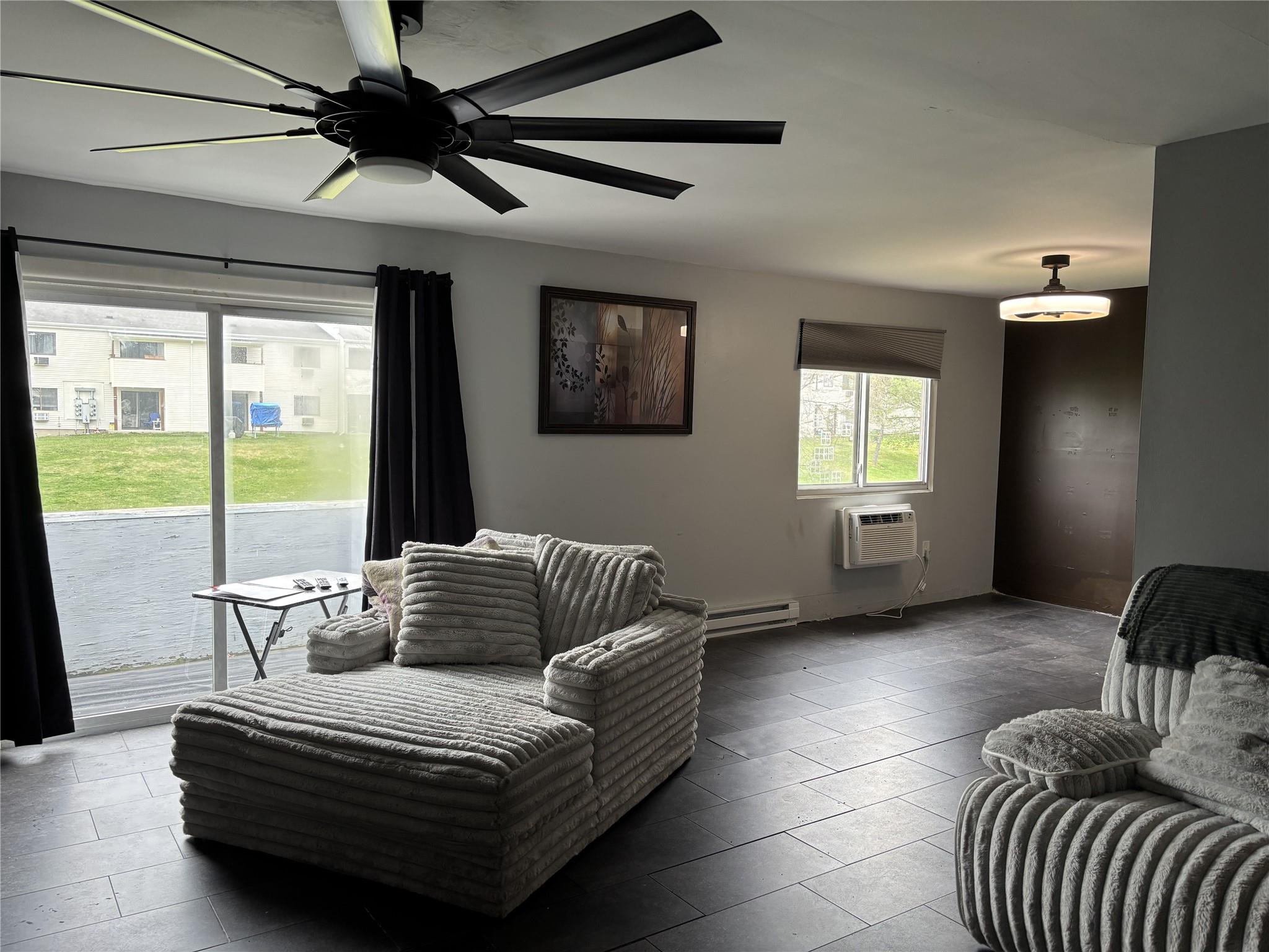 15 Carnaby Street D Property Photo 3