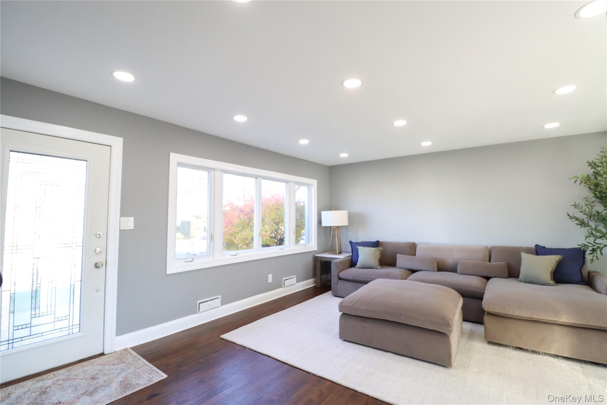 14a Earl Place Property Photo 4