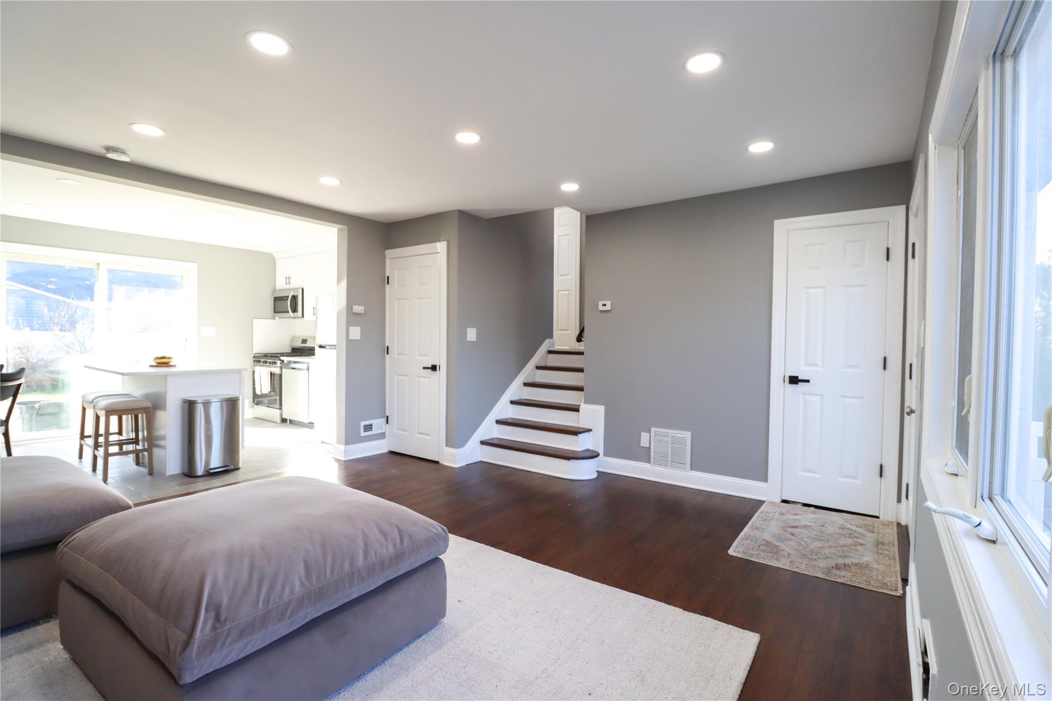 14a Earl Place Property Photo 5