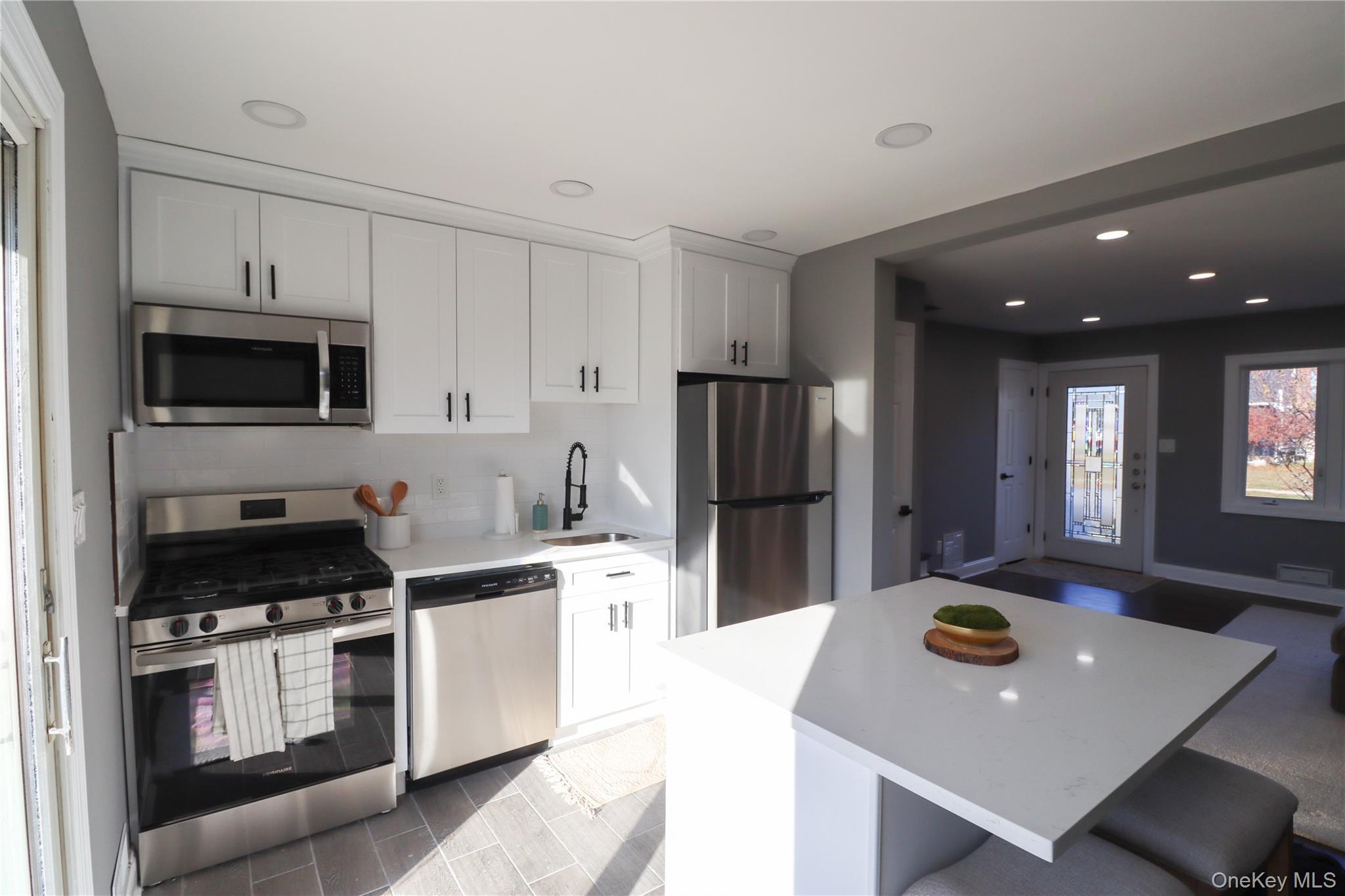 14a Earl Place Property Photo 15