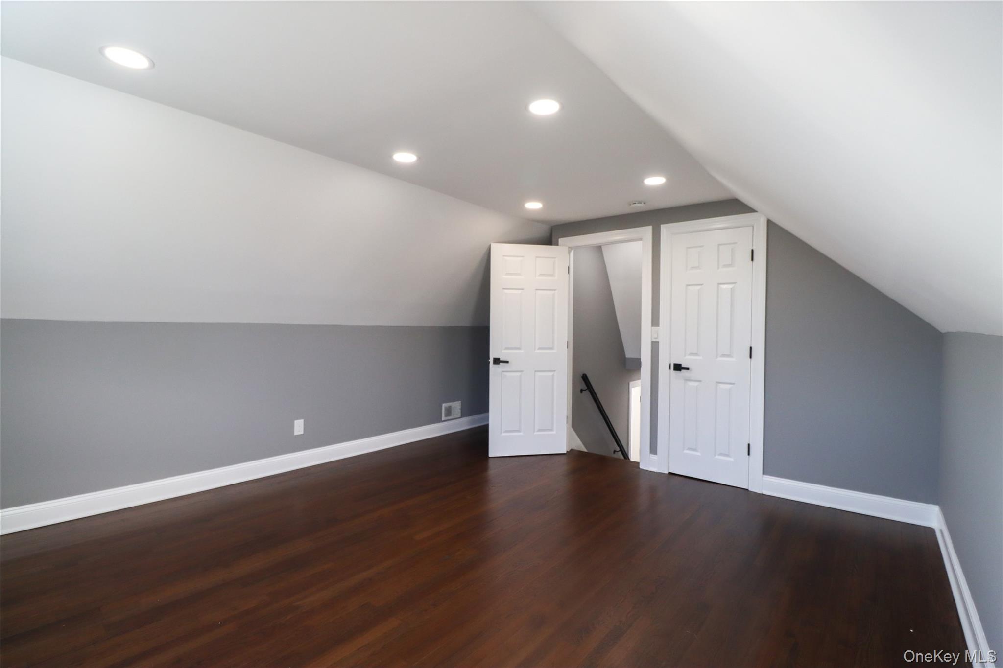 14a Earl Place Property Photo 27