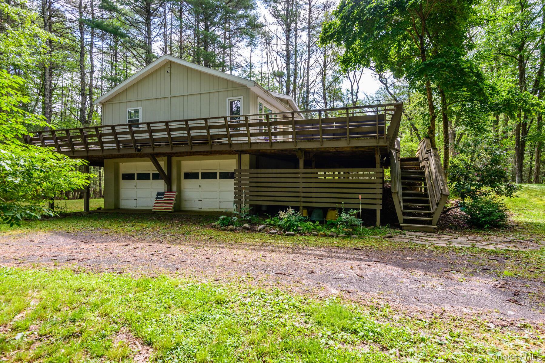 328 John Joy Road Property Photo 2