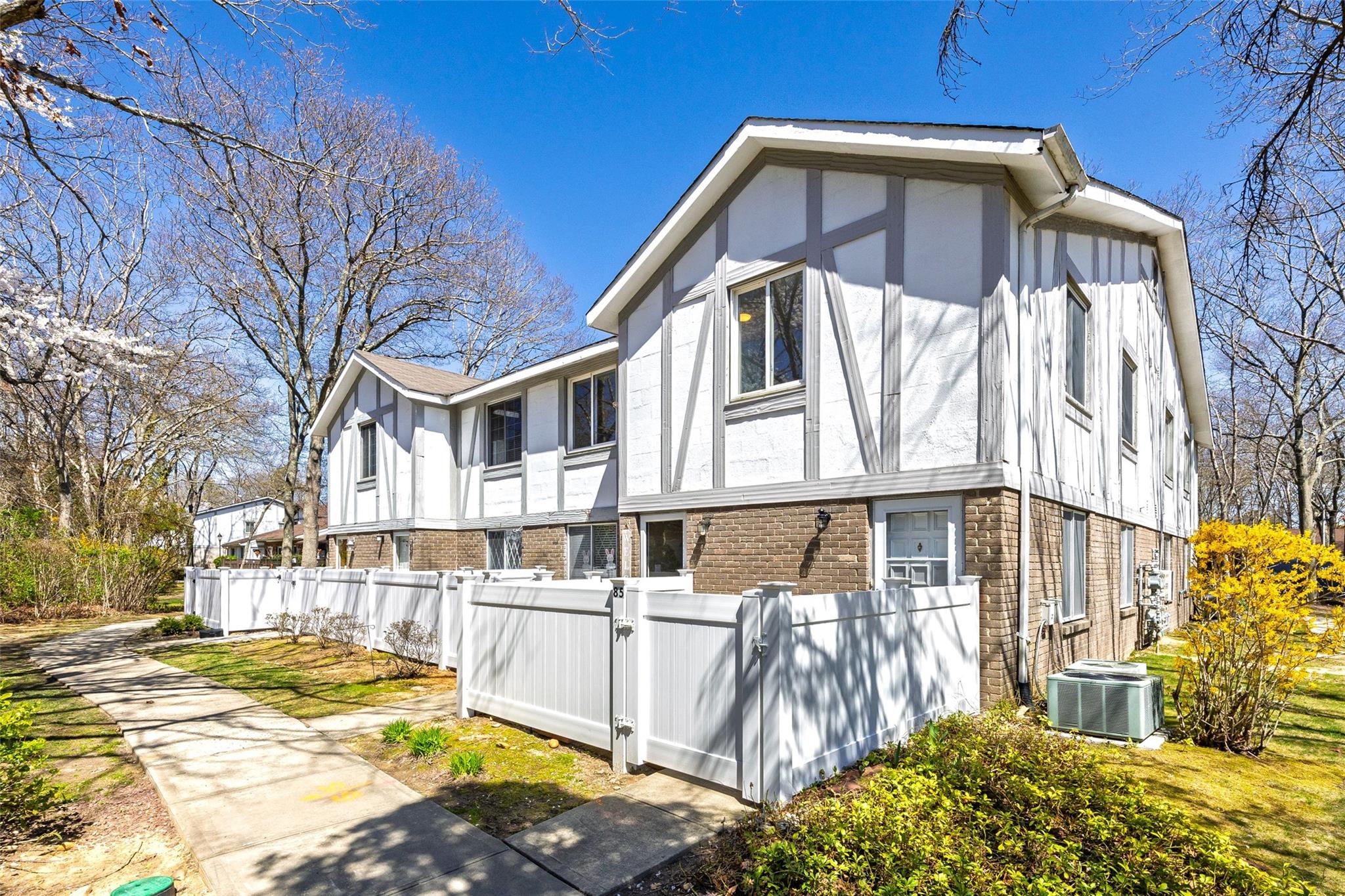 85 Birchwood Road Property Photo