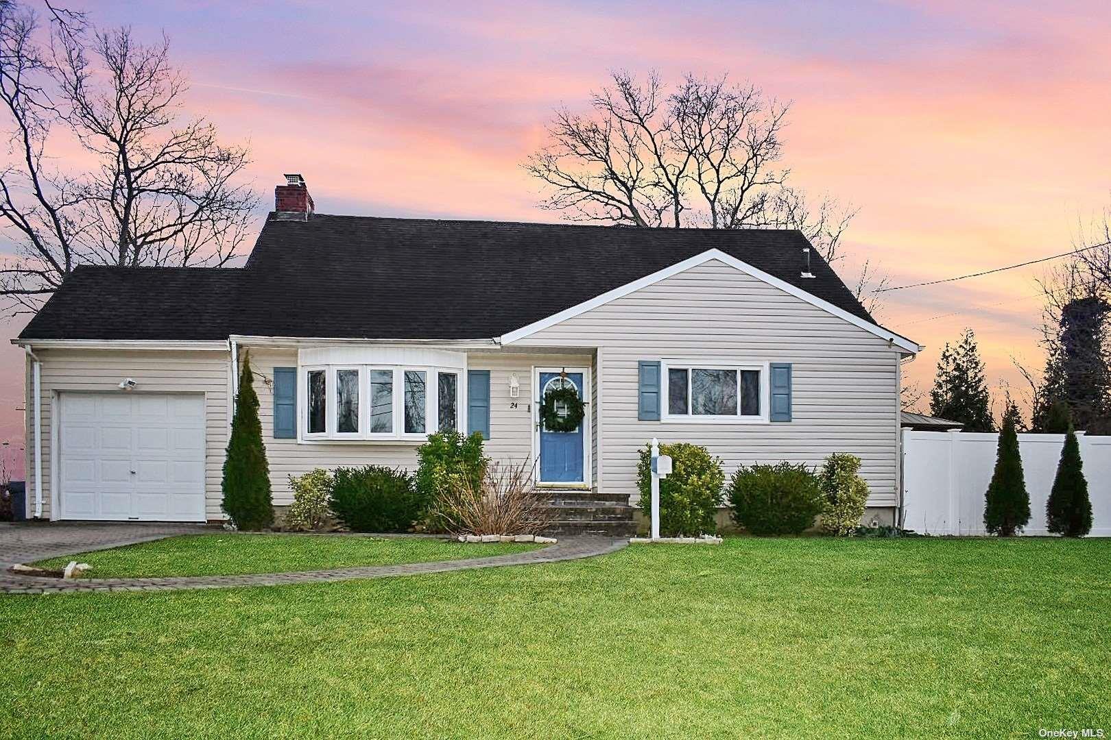 24 Southwood Lane Property Photo 1