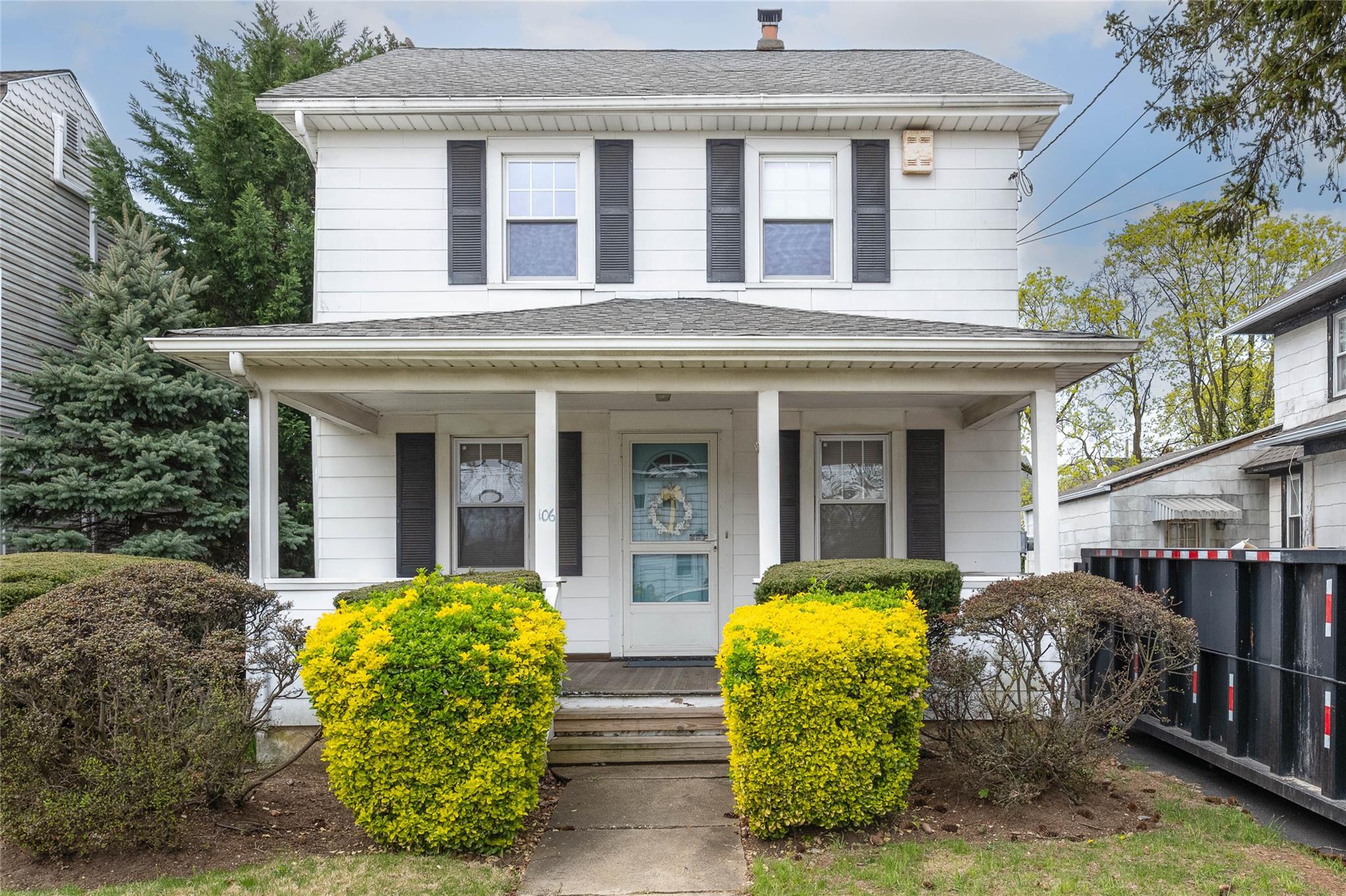 106 Sycamore St Property Photo