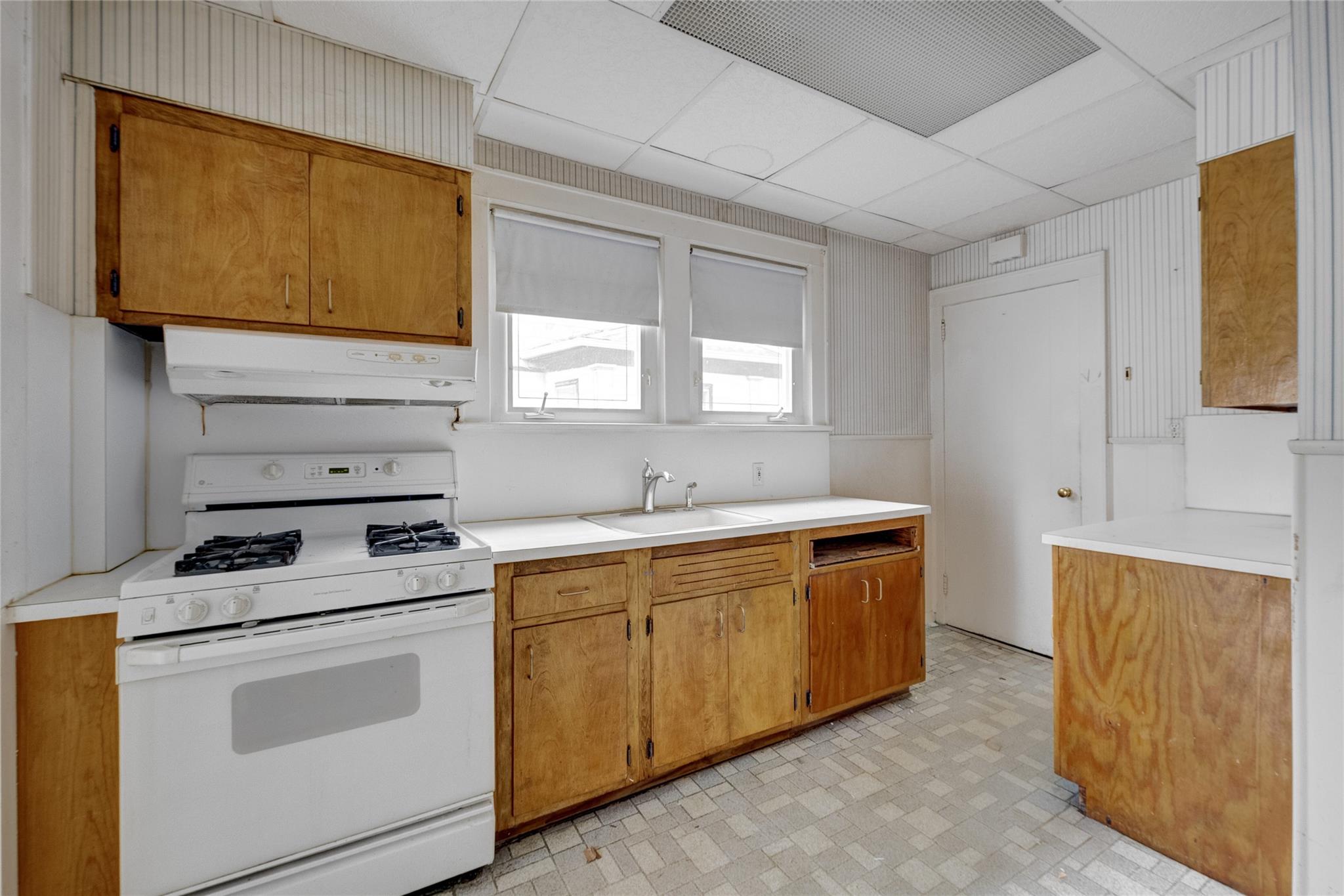106 Sycamore Street Property Photo 9