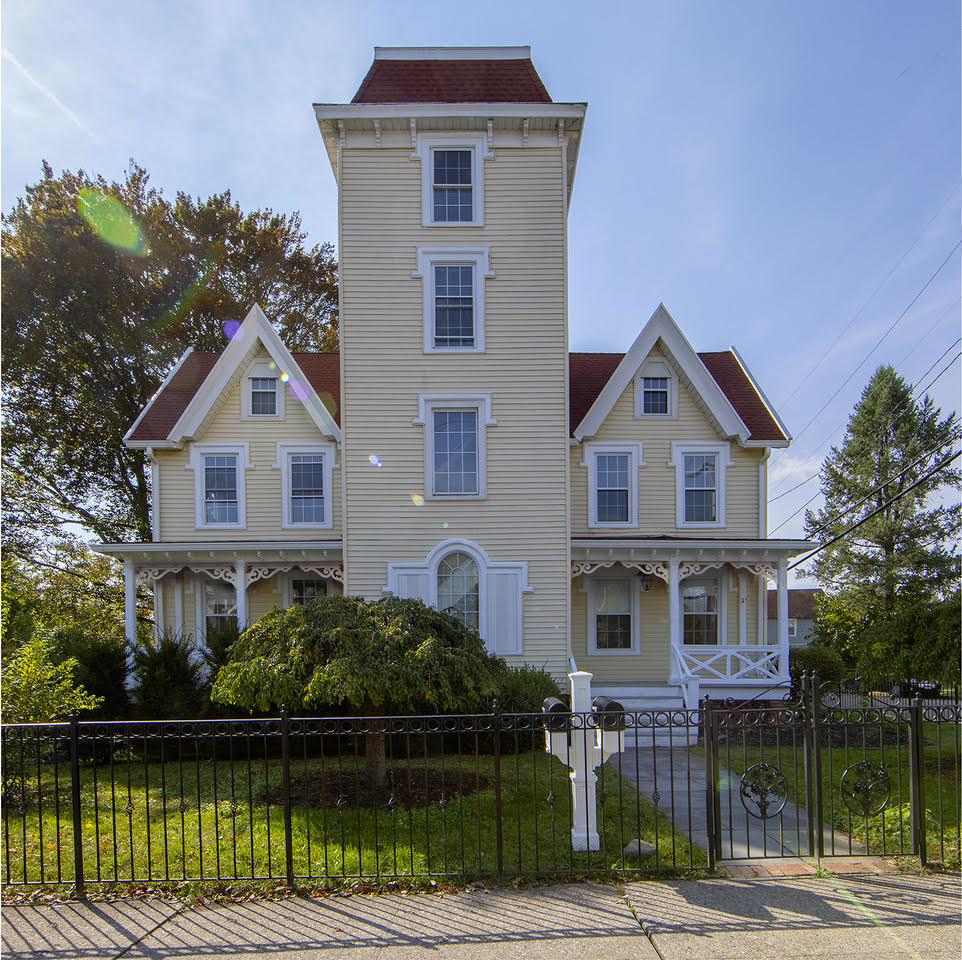 17 W Church St Property Photo