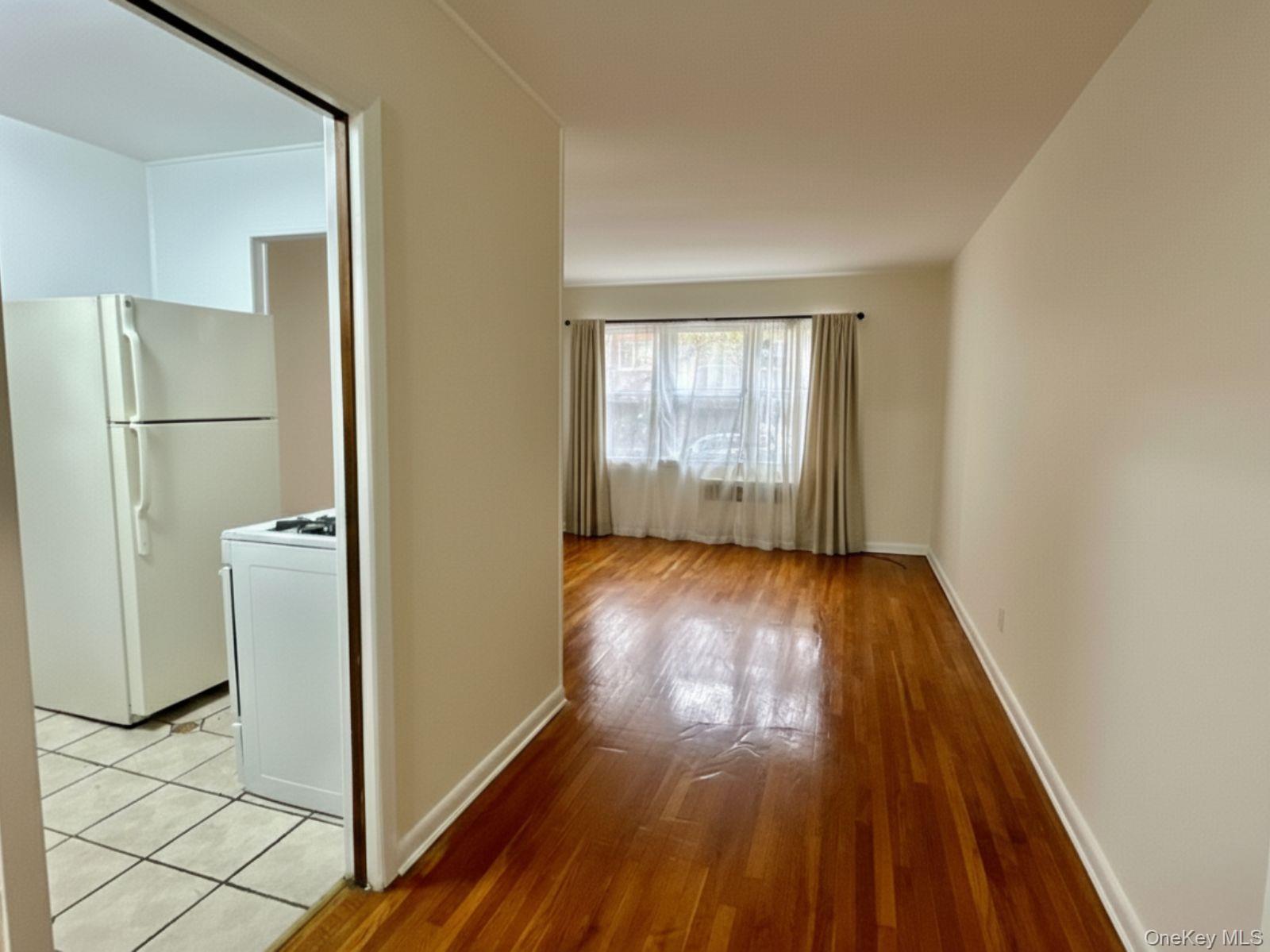42-23 68 Street Property Photo 16