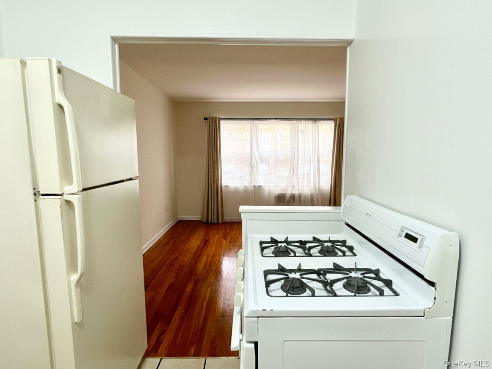 42-23 68 Street Property Photo 19