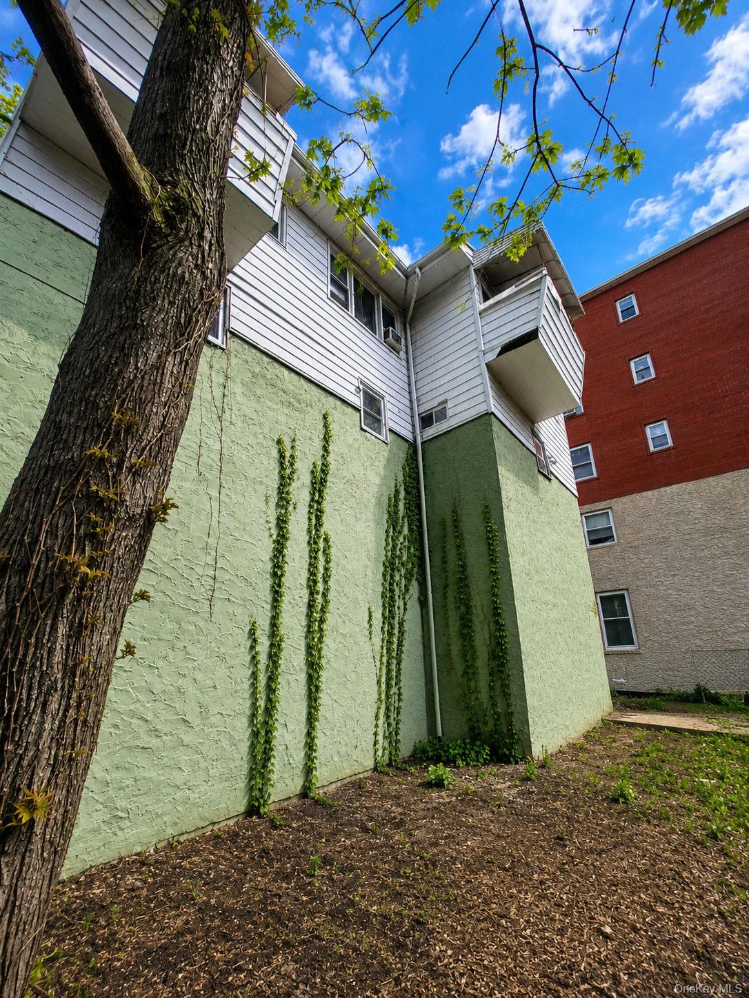 3650 Waldo Avenue 2 Property Photo 4
