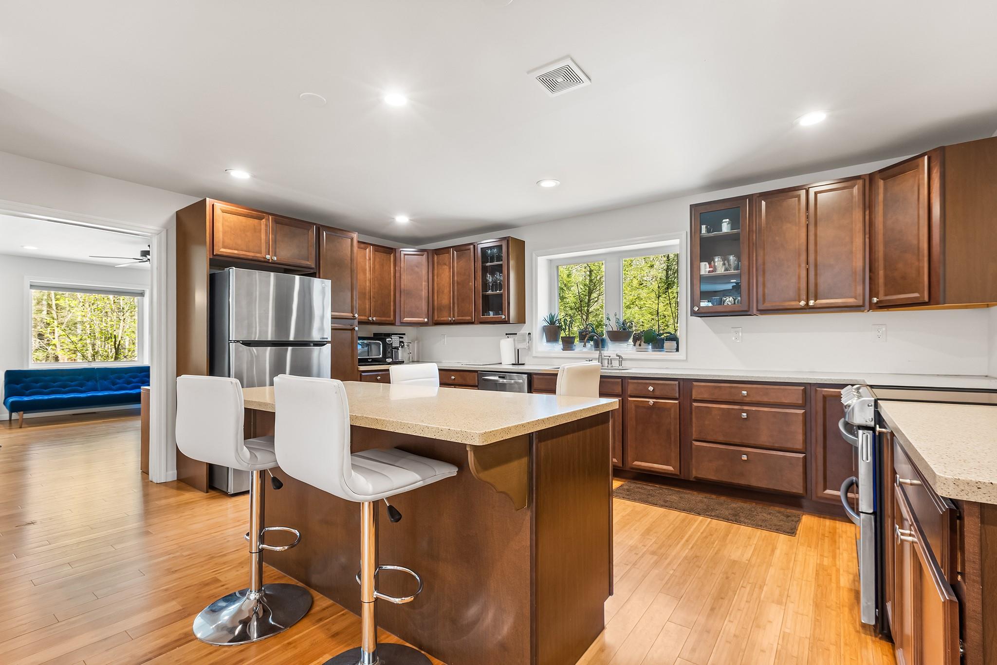 220 John Joy Road Property Photo 10