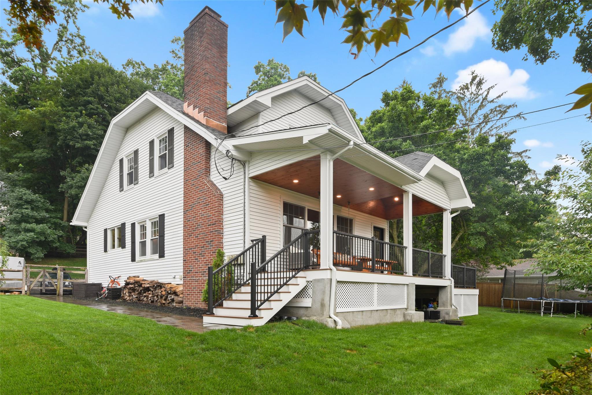 31 Church Street Property Photo