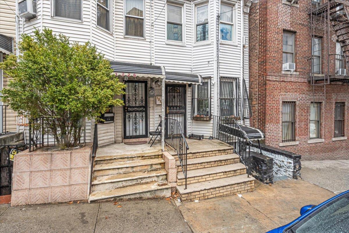Academy For Language And Technol Real Estate Listings Main Image