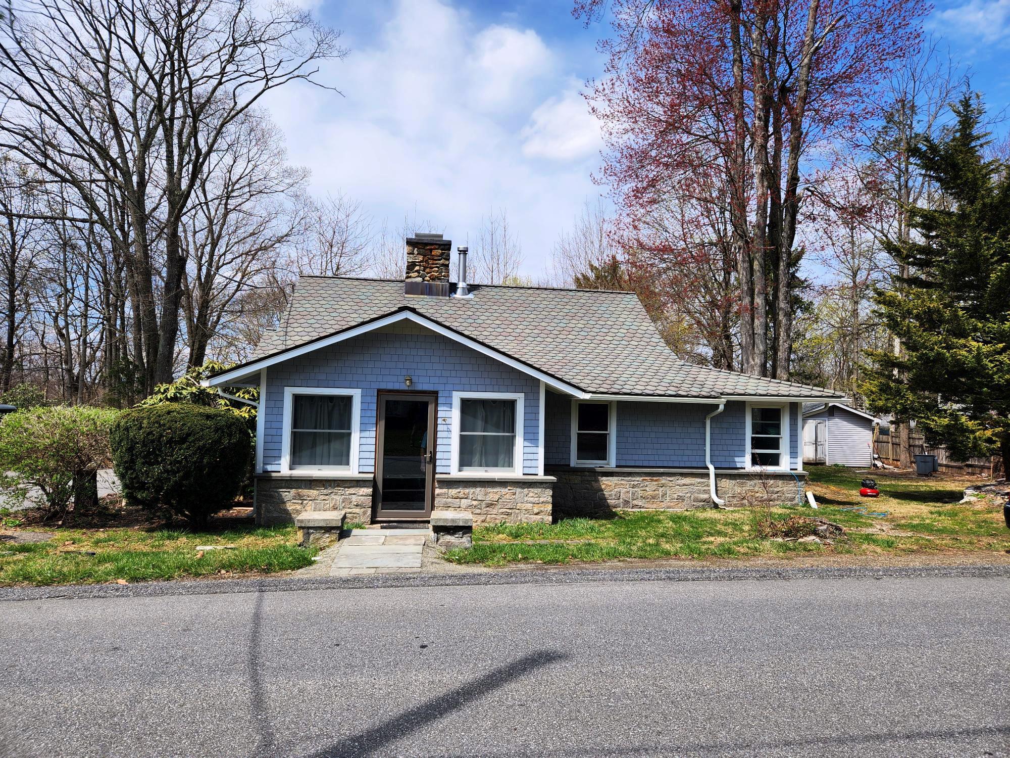 31 Woodland Rd Property Photo