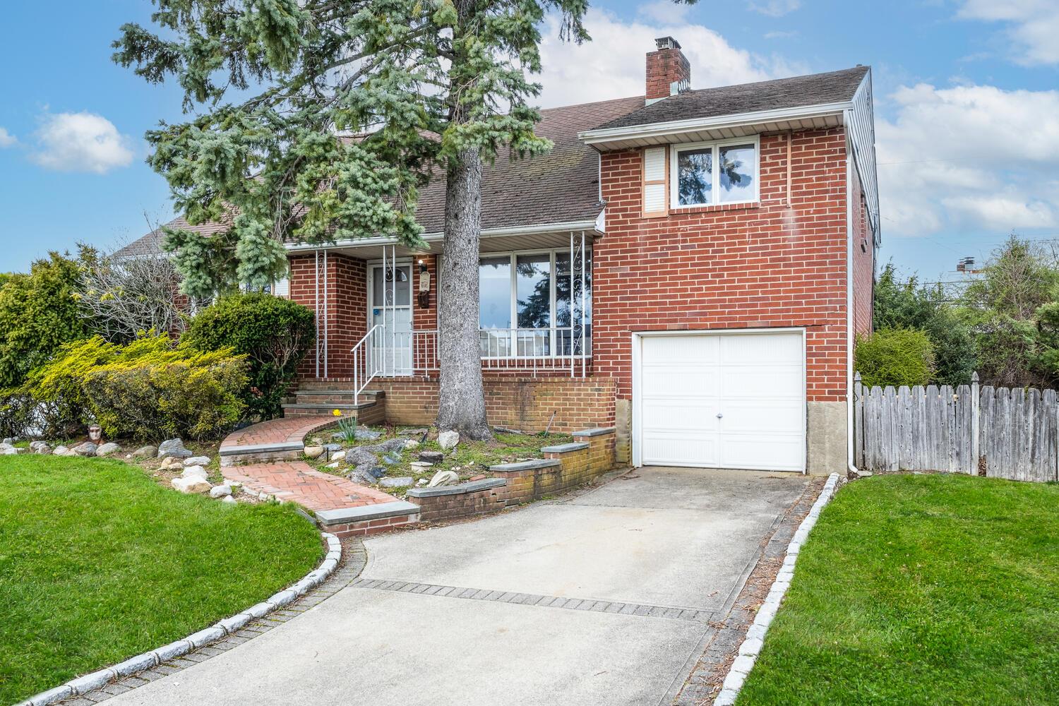 4 Lewis Court Property Photo