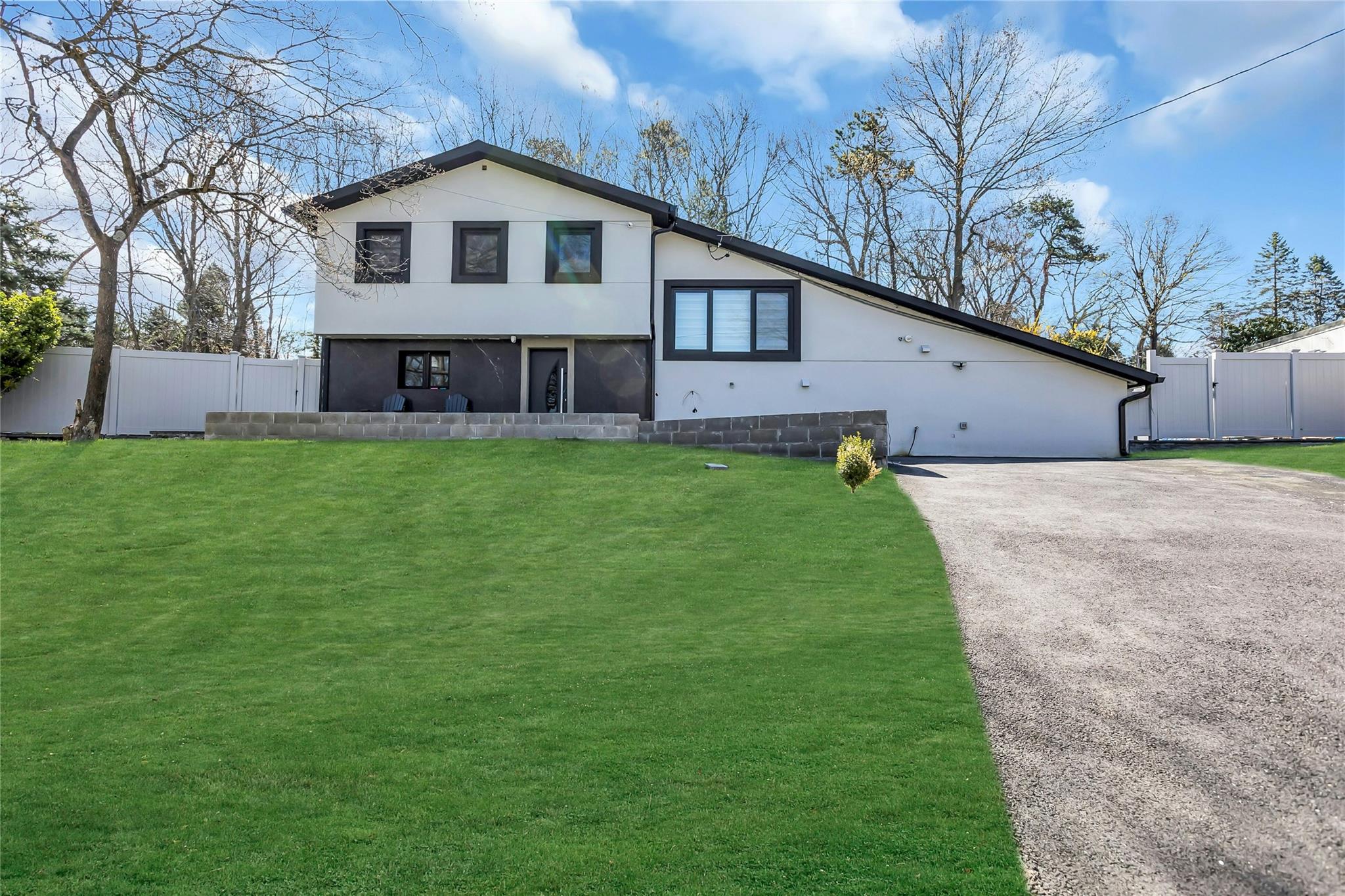 37 Carldon Ln Property Photo