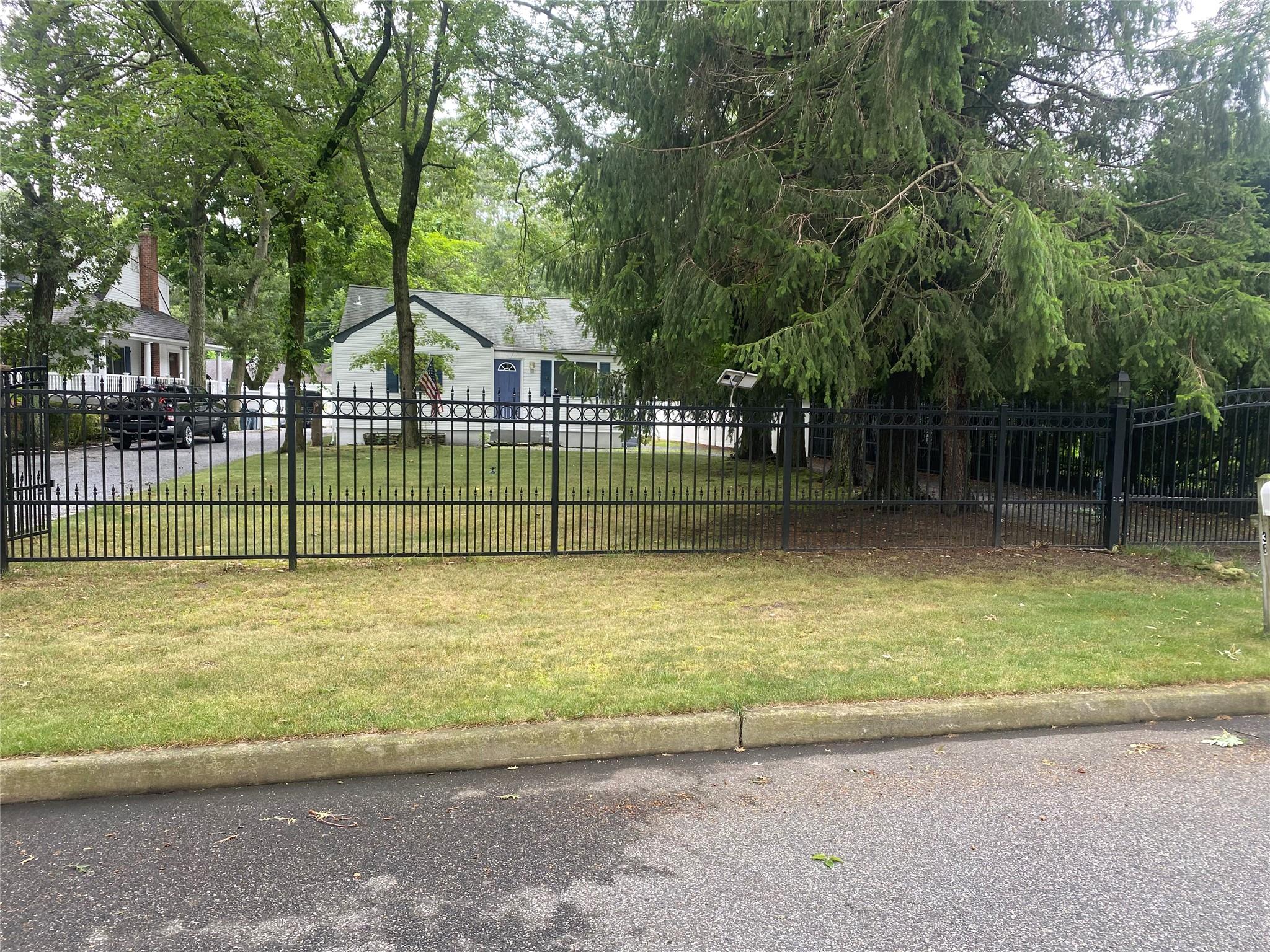 36 Dillmont Drive Property Photo