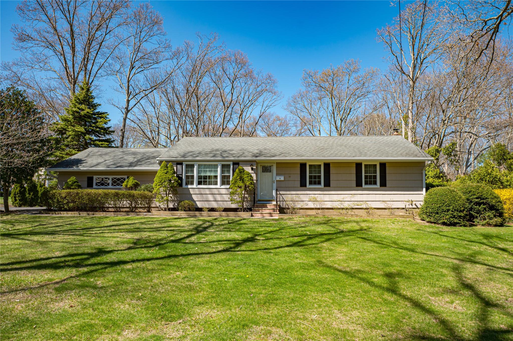5 Cinderella Ln Property Photo