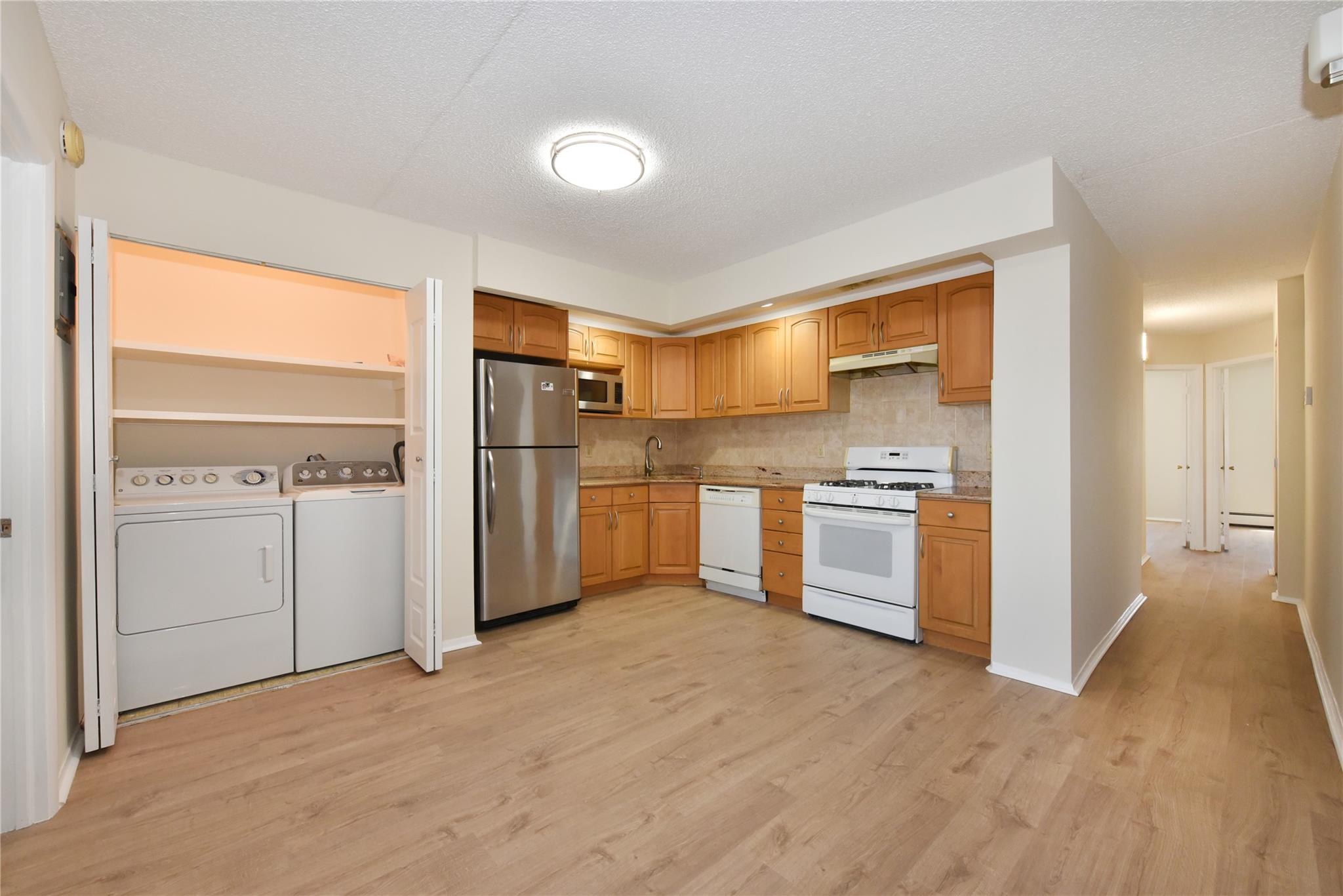 25-56 120th Street 2c Property Photo 4