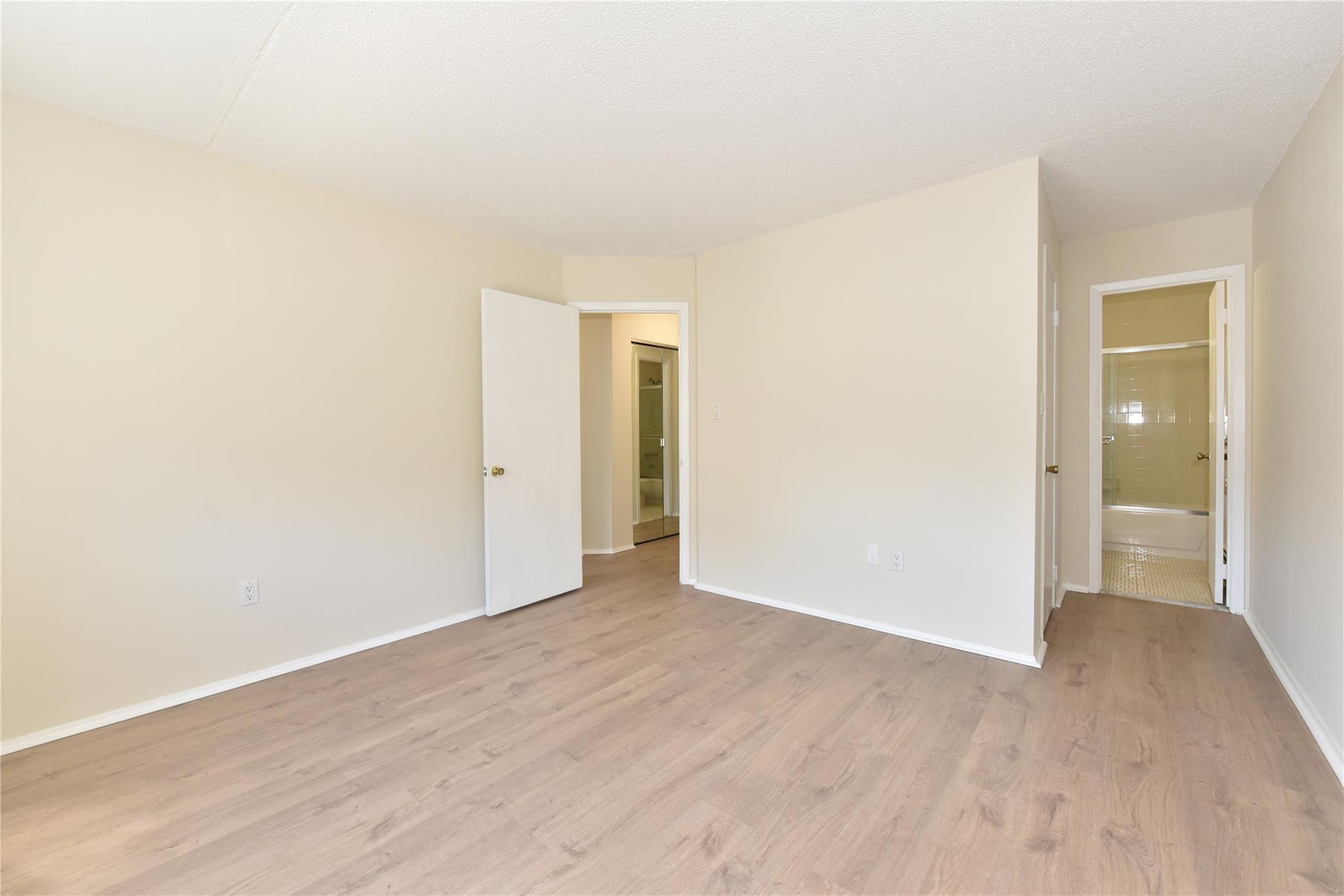 25-56 120th Street 2c Property Photo 10