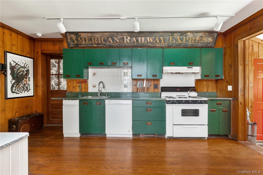 31 Kittredge Drive Property Photo 13