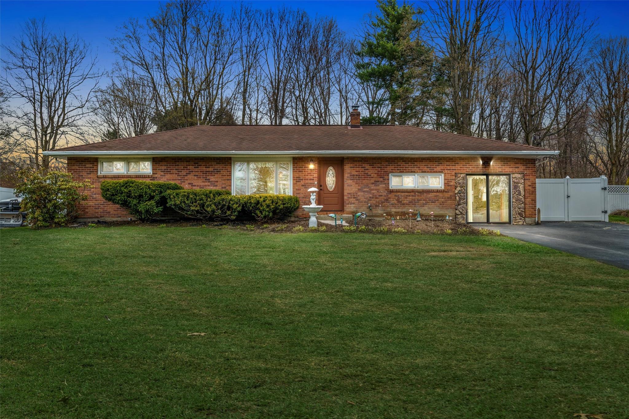 203 Hy Vue Circle Property Photo
