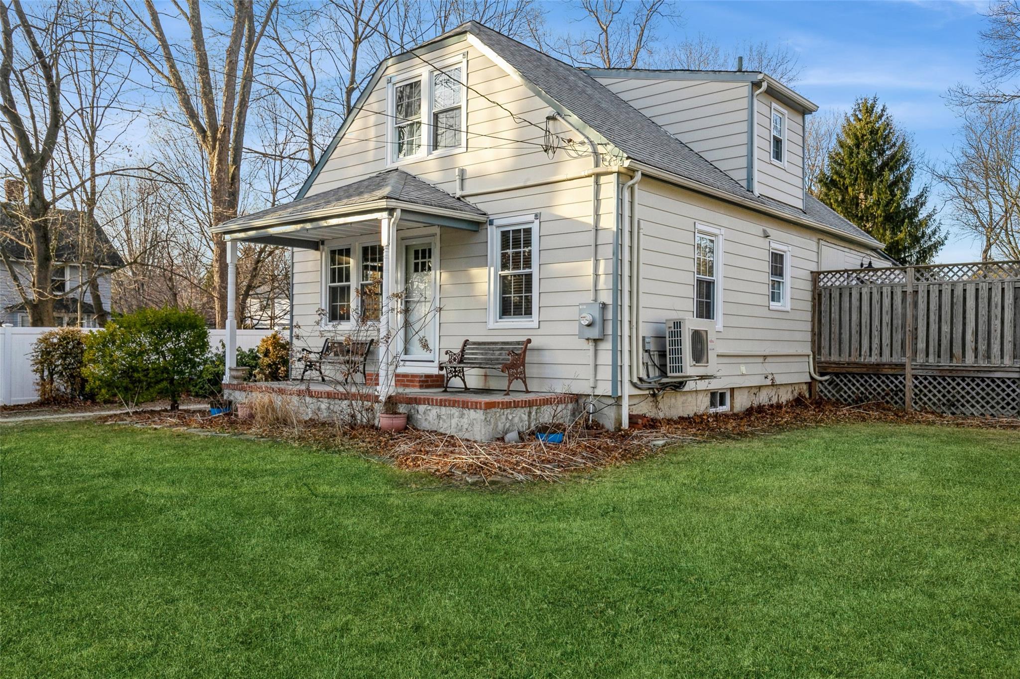 203 W Pulaski Road Property Photo