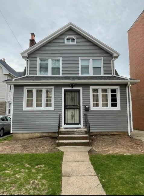 173-08 Warwick Crescent Property Photo 1