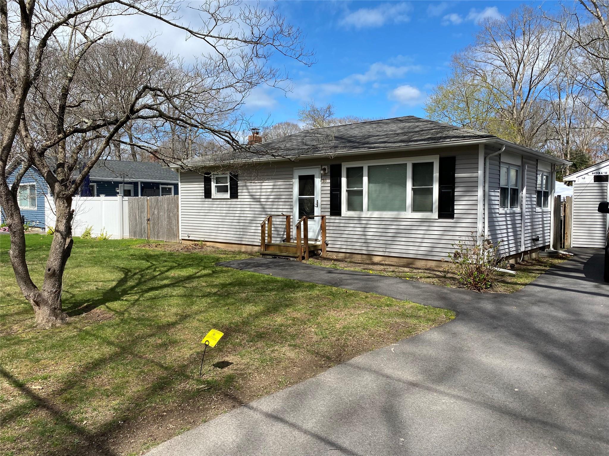 33 Pine Cone Street Property Photo