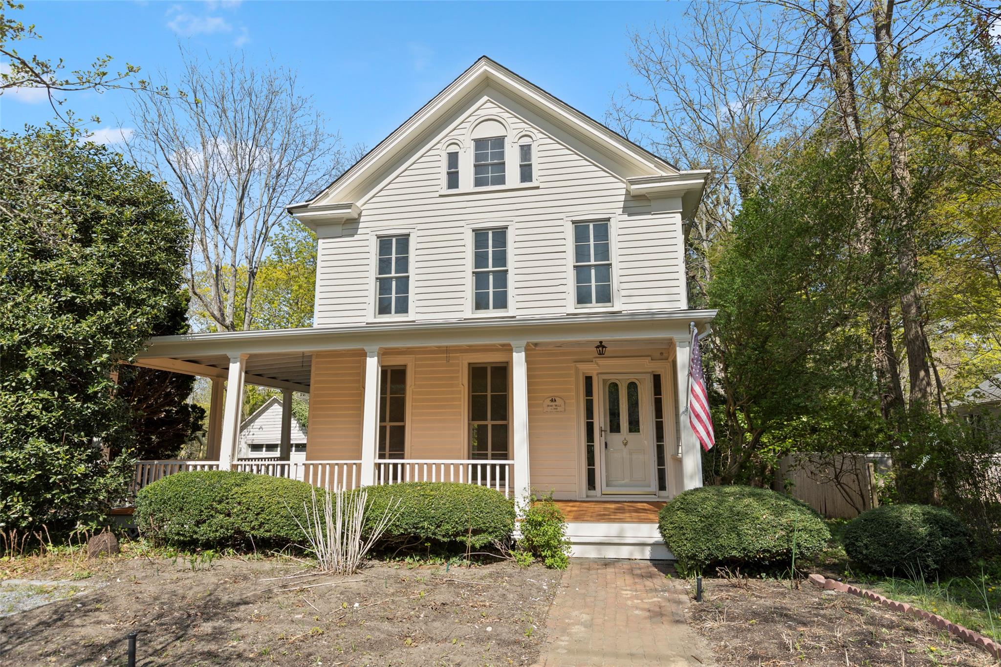 197 Christian Avenue Property Photo