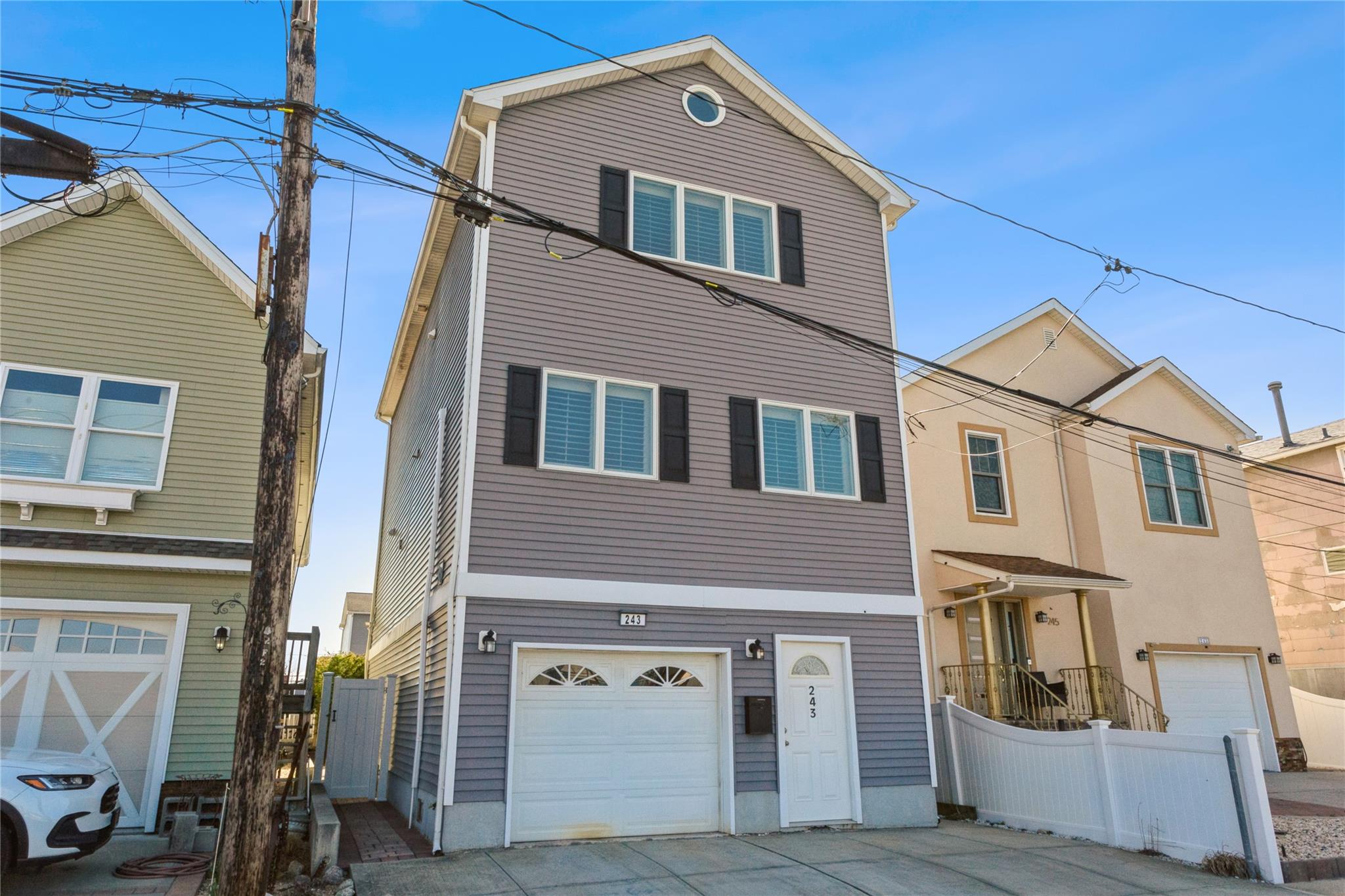243 Sportsmans Avenue Property Photo