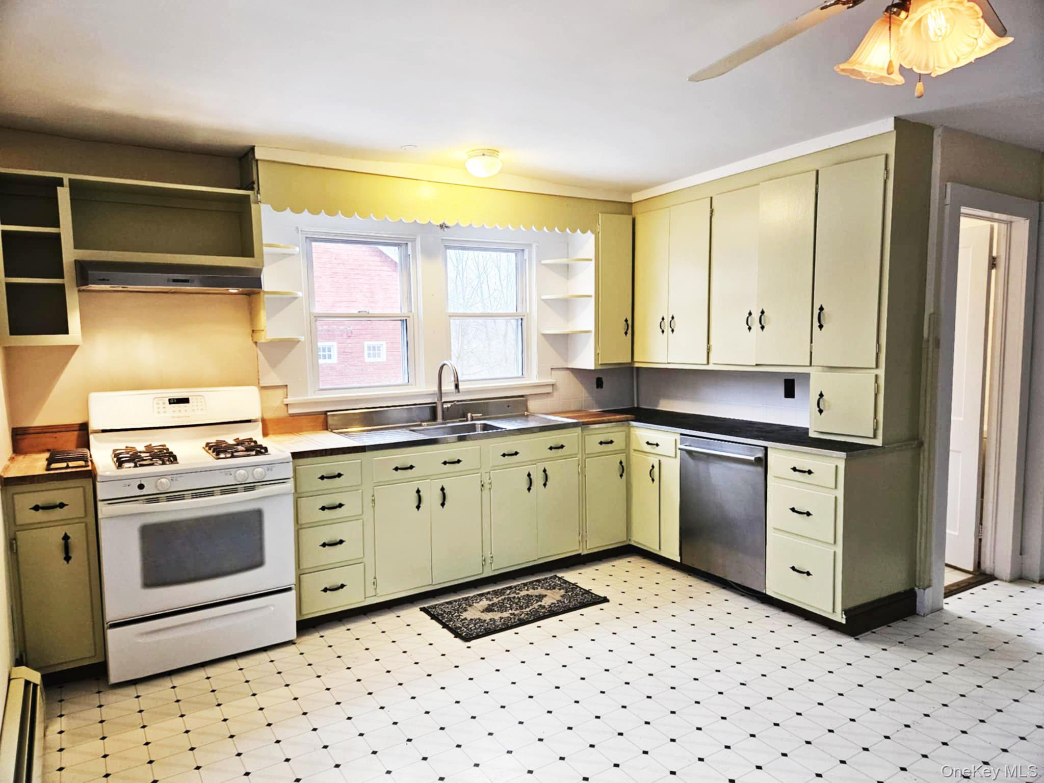 274 Fingar Road Property Photo 10