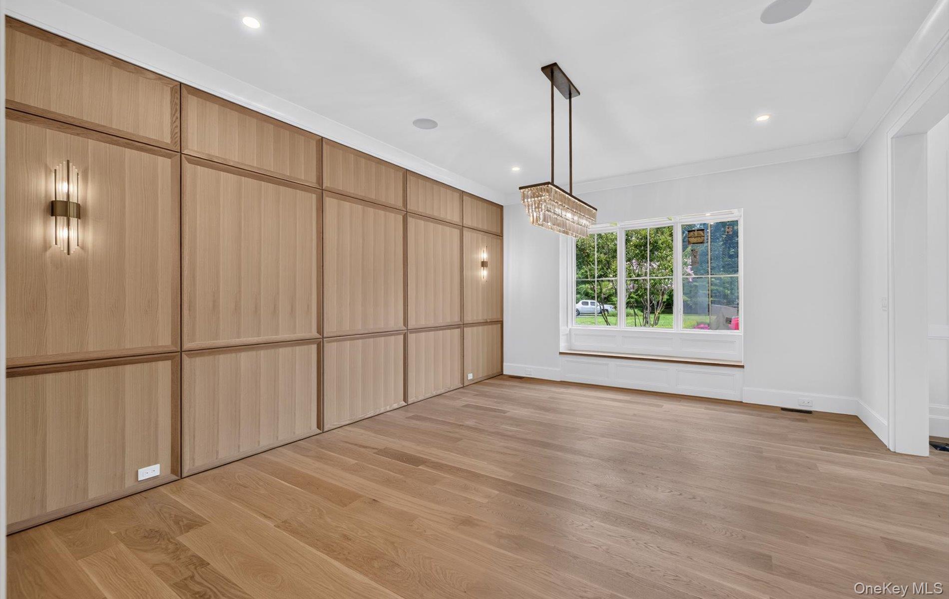 2 E Gate Road Property Photo 6
