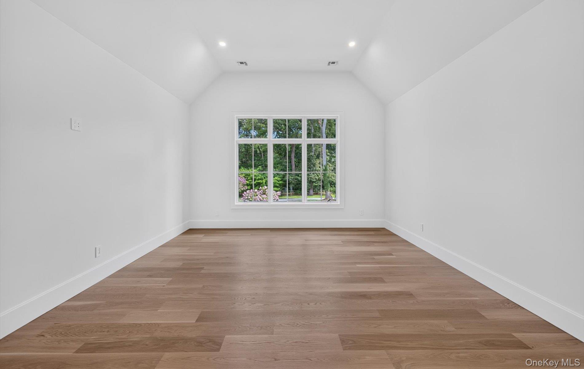 2 E Gate Road Property Photo 42