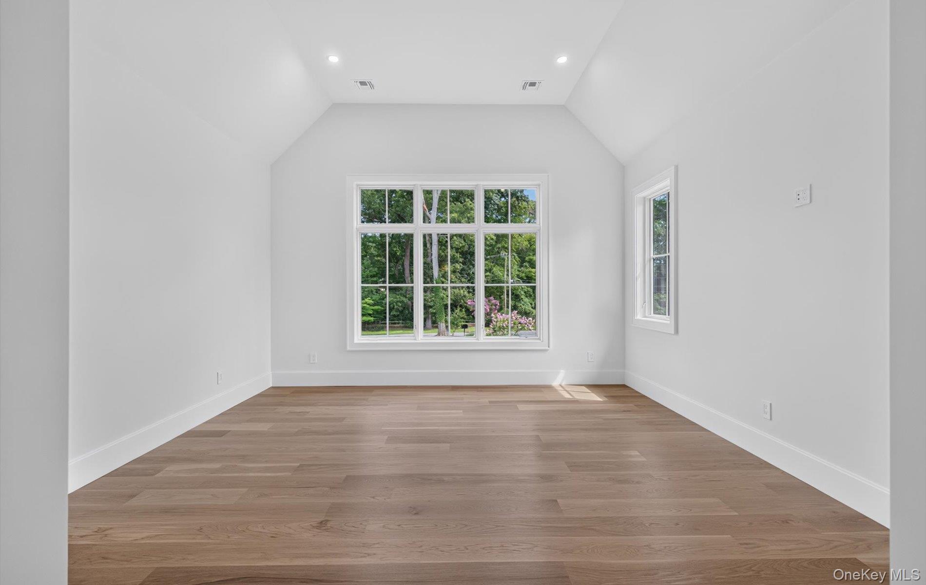 2 E Gate Road Property Photo 45