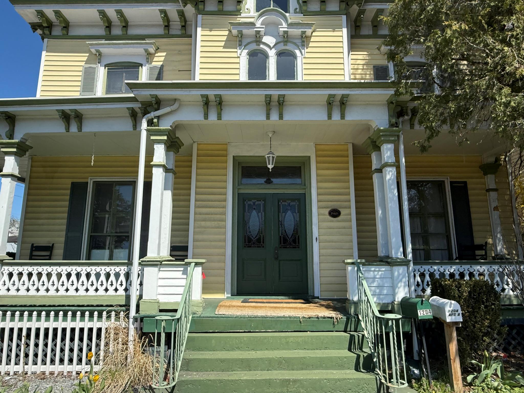 1204 Main Street Property Photo 7